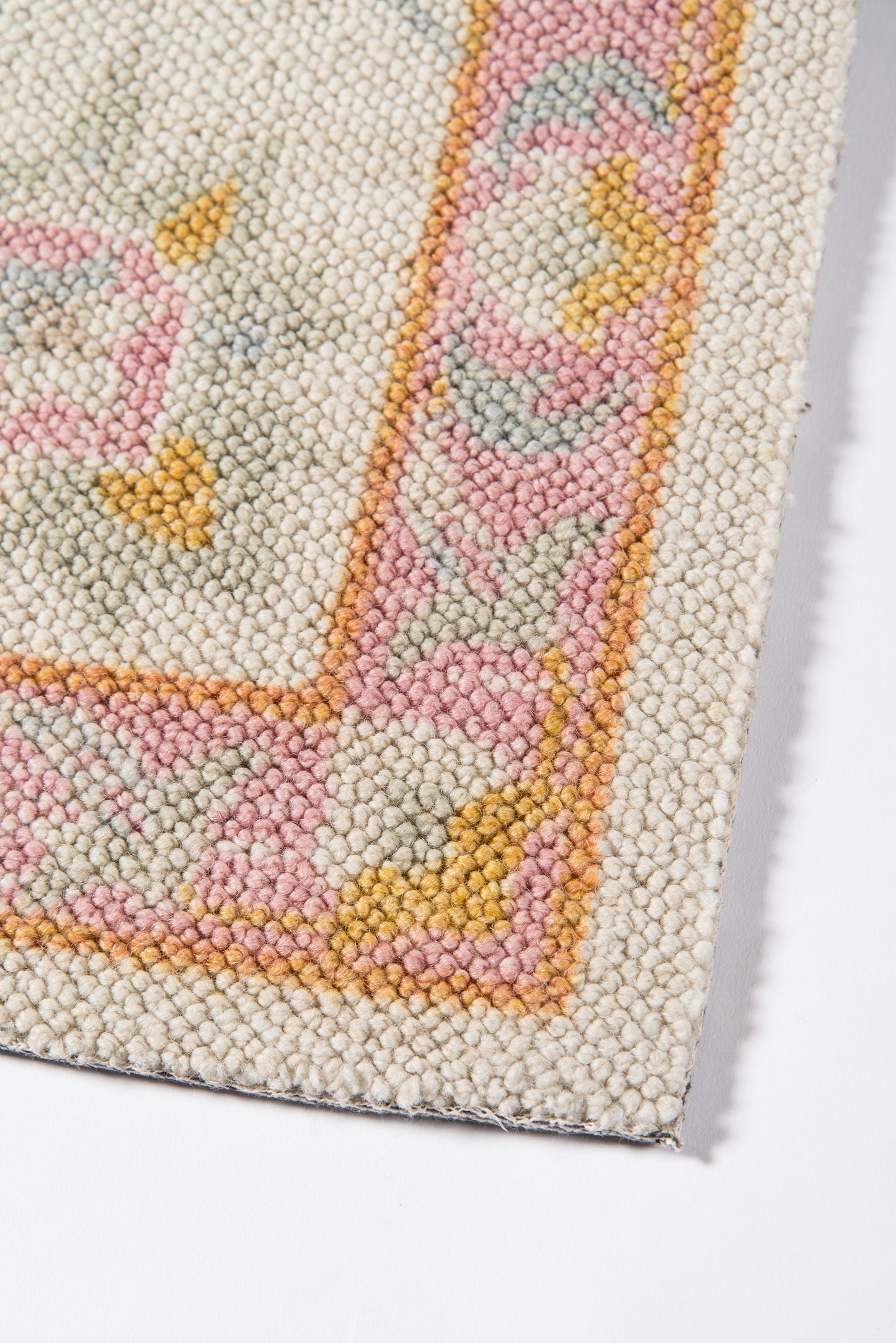 Momeni Anatolia  Pink  Traditional