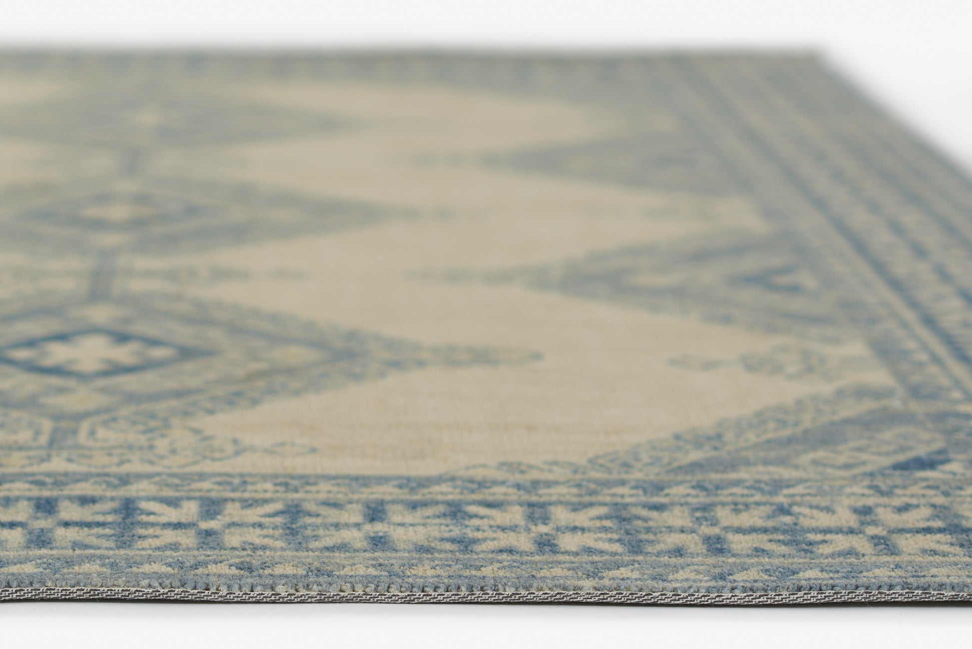 Momeni Anatolia  Ivory  Traditional
