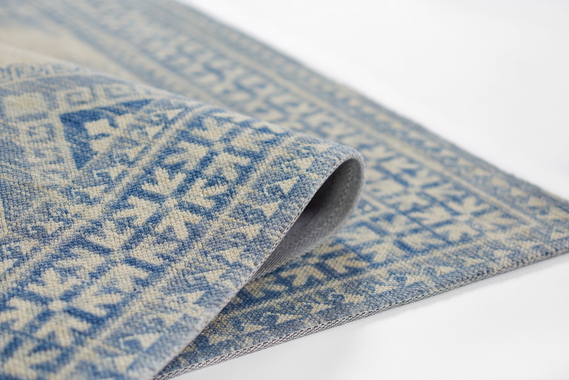 Momeni Anatolia  Ivory  Traditional