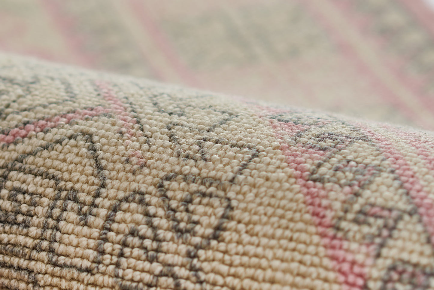 Momeni Anatolia  Pink  Traditional