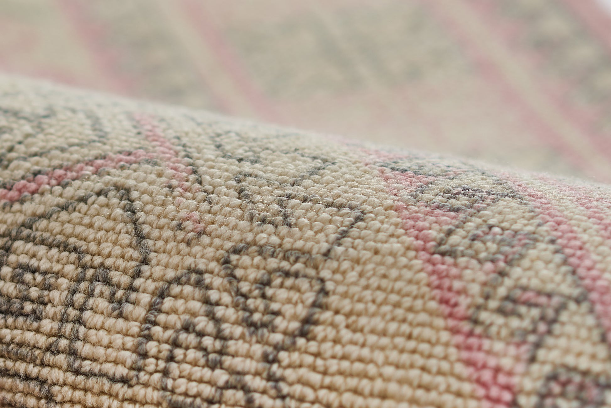 Momeni Anatolia  Pink  Traditional