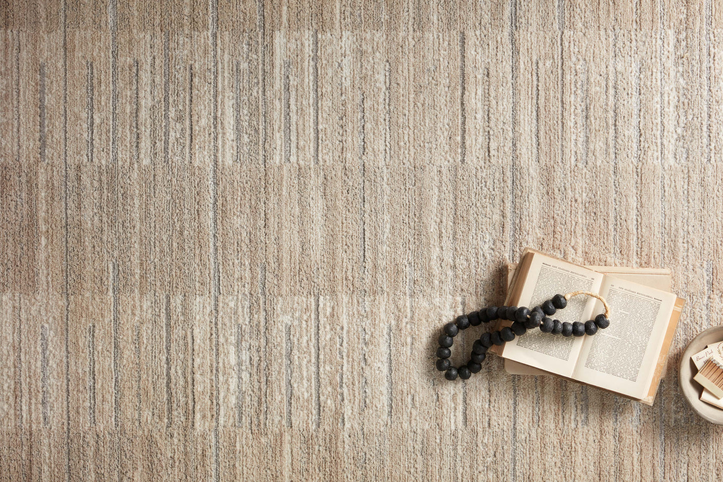 Loloi Arden  Natural Pebble Contemporary