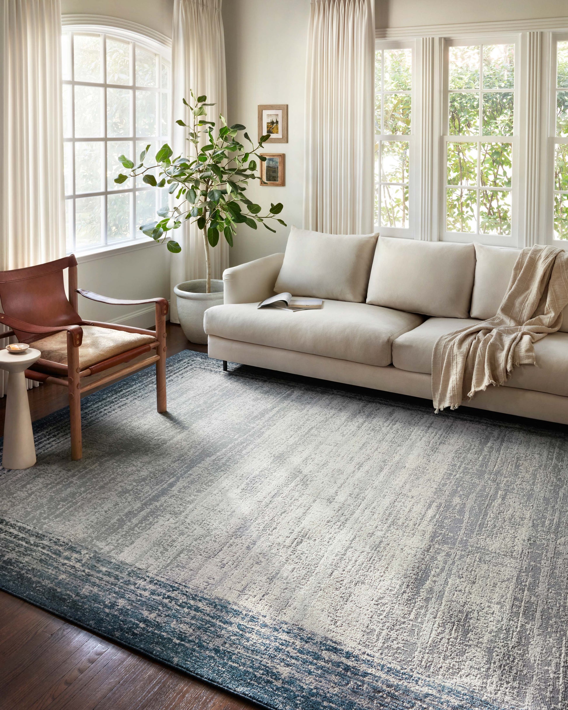 Loloi Austen  Pebble Blue Contemporary