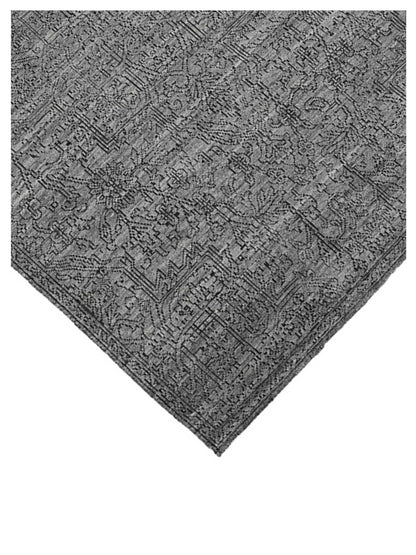 Artisan Sarapi  Red Red Traditional Knotted Rug