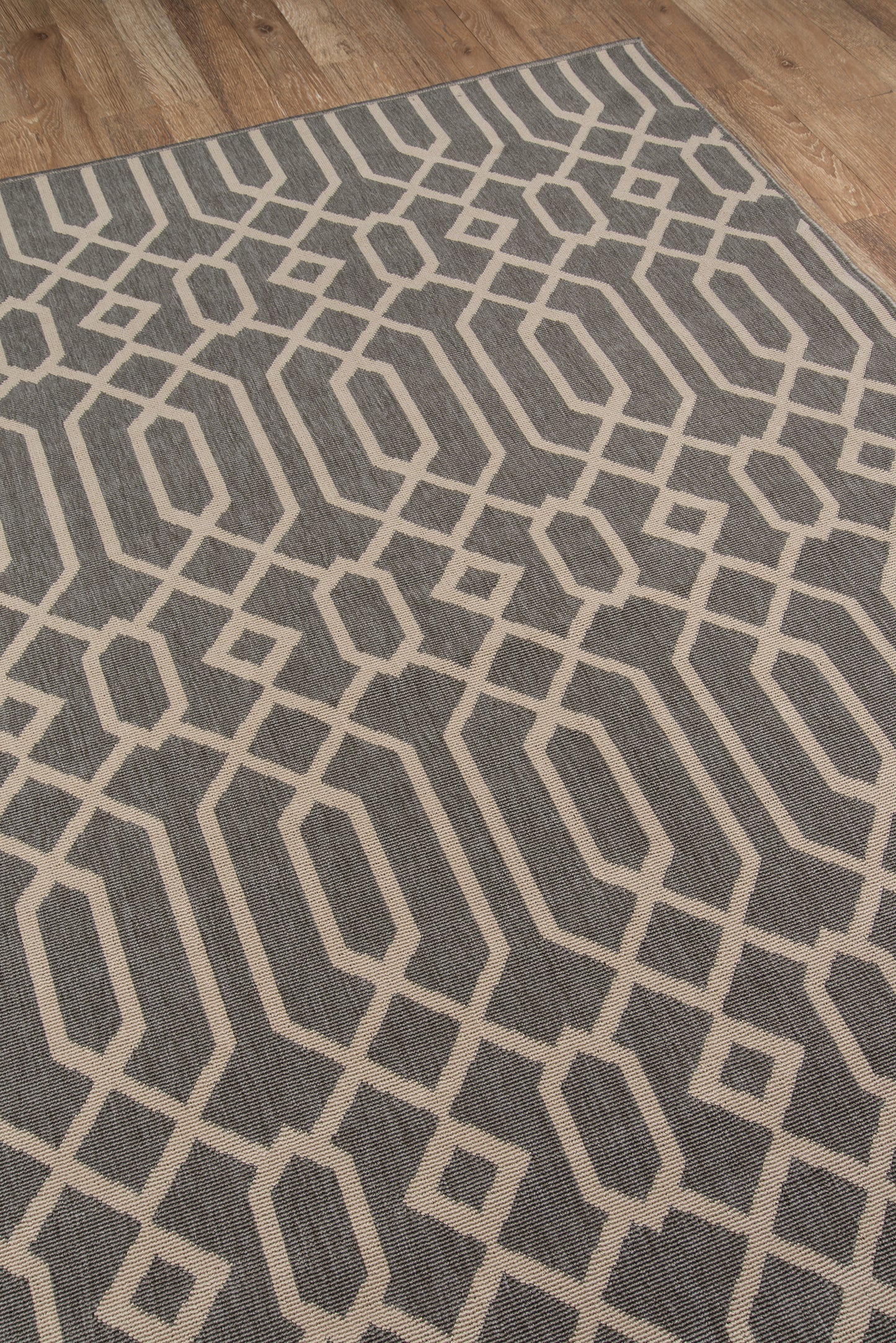 Momeni Baja  Grey  Contemporary