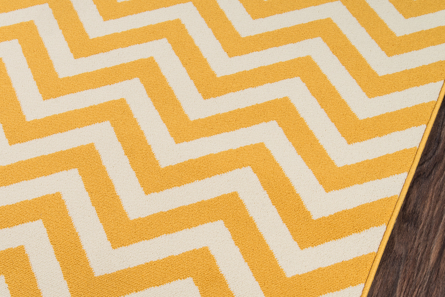 Momeni Baja  Yellow  Contemporary