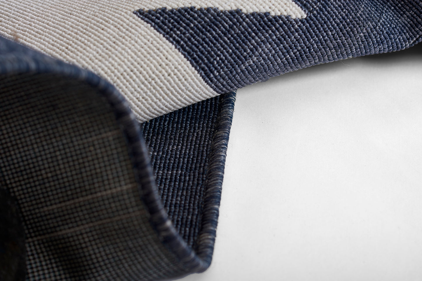 Momeni Baja  Denim  Contemporary