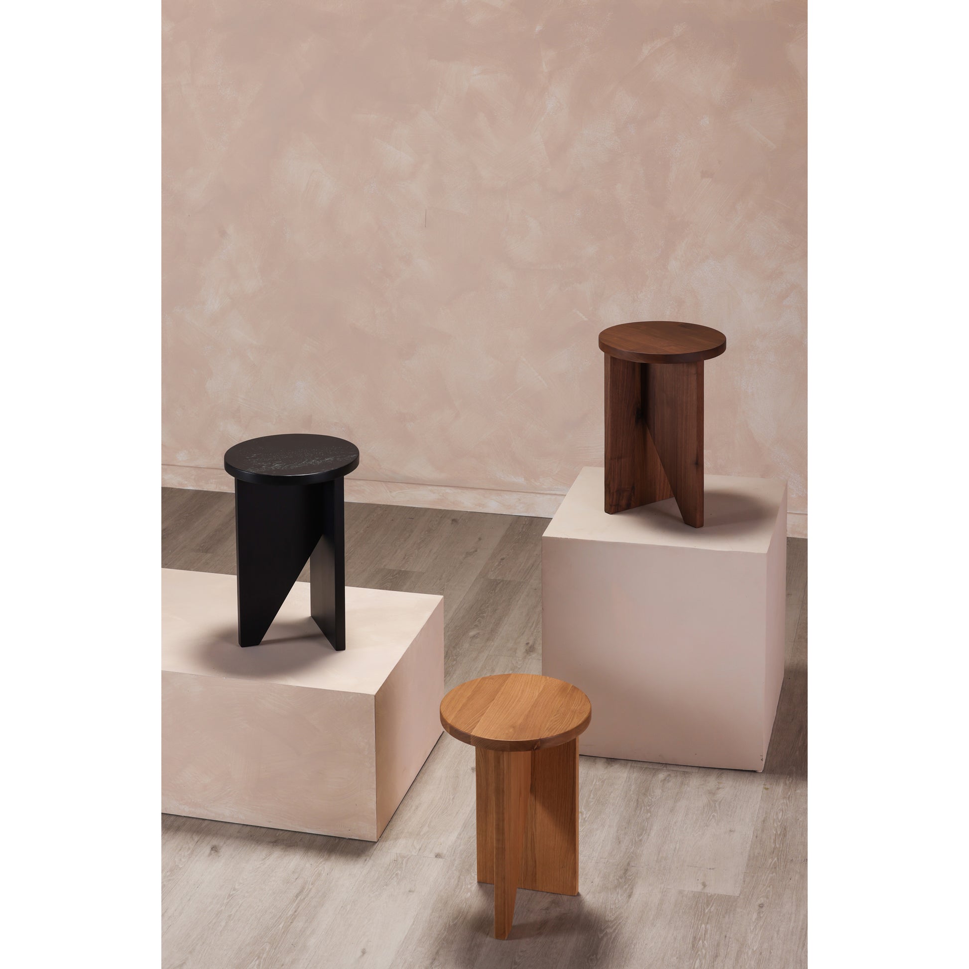 Moes Home Accent Tables Grace Black Contemporary Furniture
