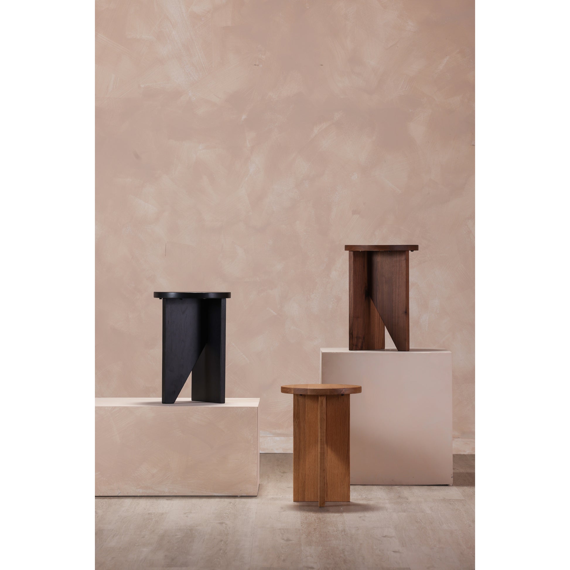 Moes Home Accent Tables Grace Black Contemporary Furniture