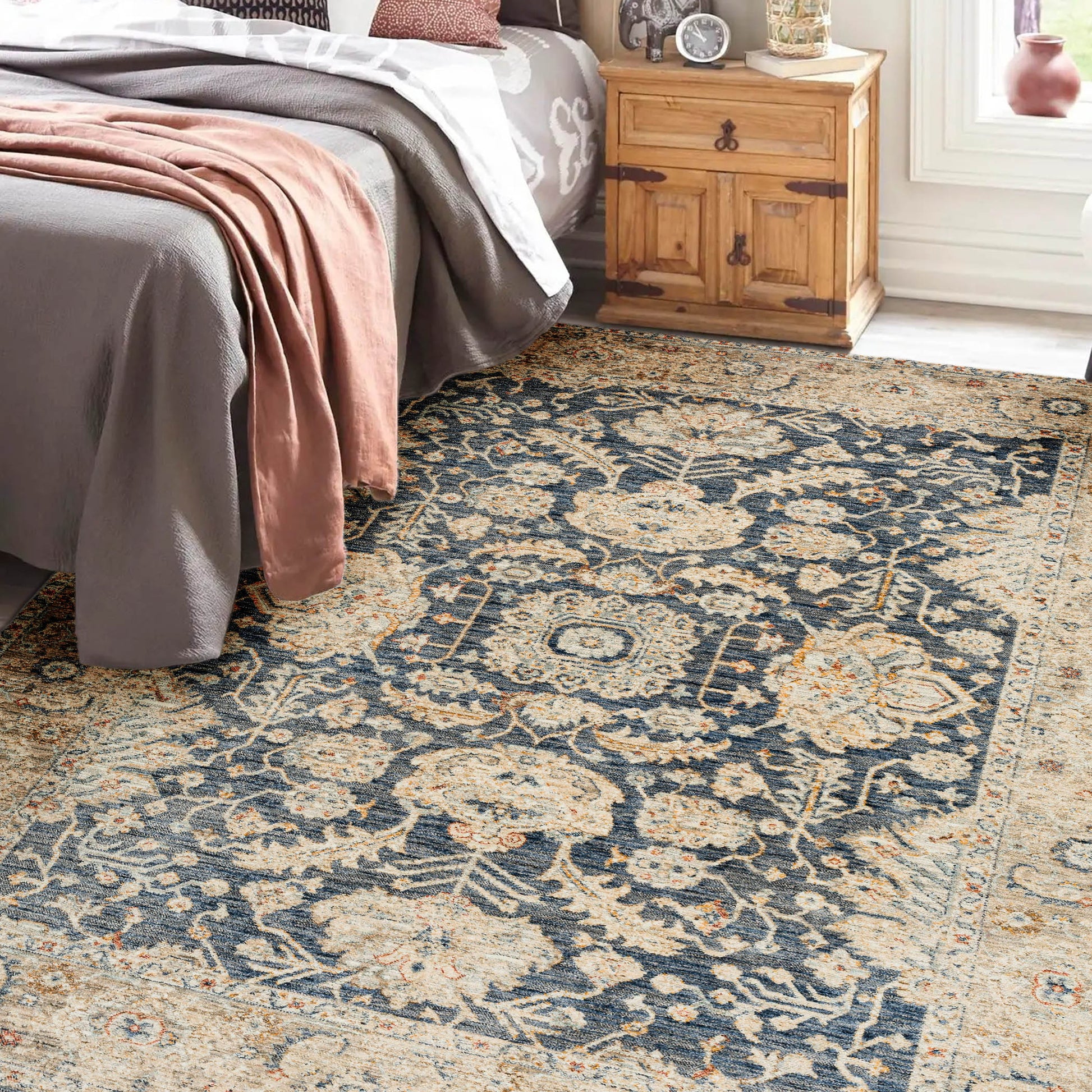 Dalyn Rugs Bergama  Navy  Traditional