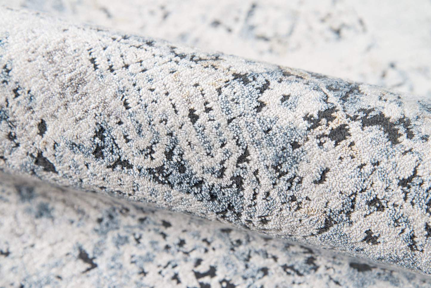 Momeni Bergen  Blue  Contemporary