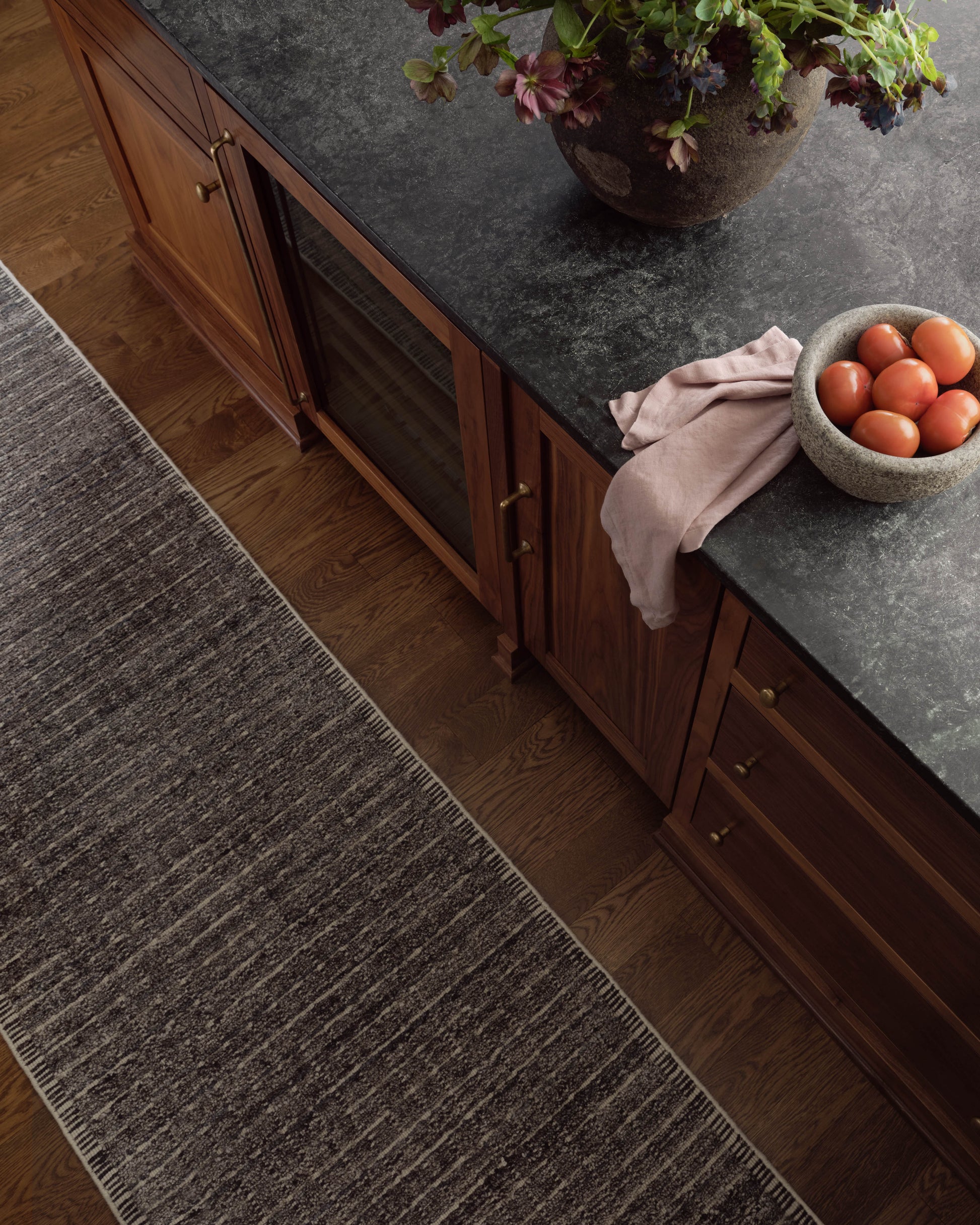 Loloi Beverly  Charcoal  Contemporary