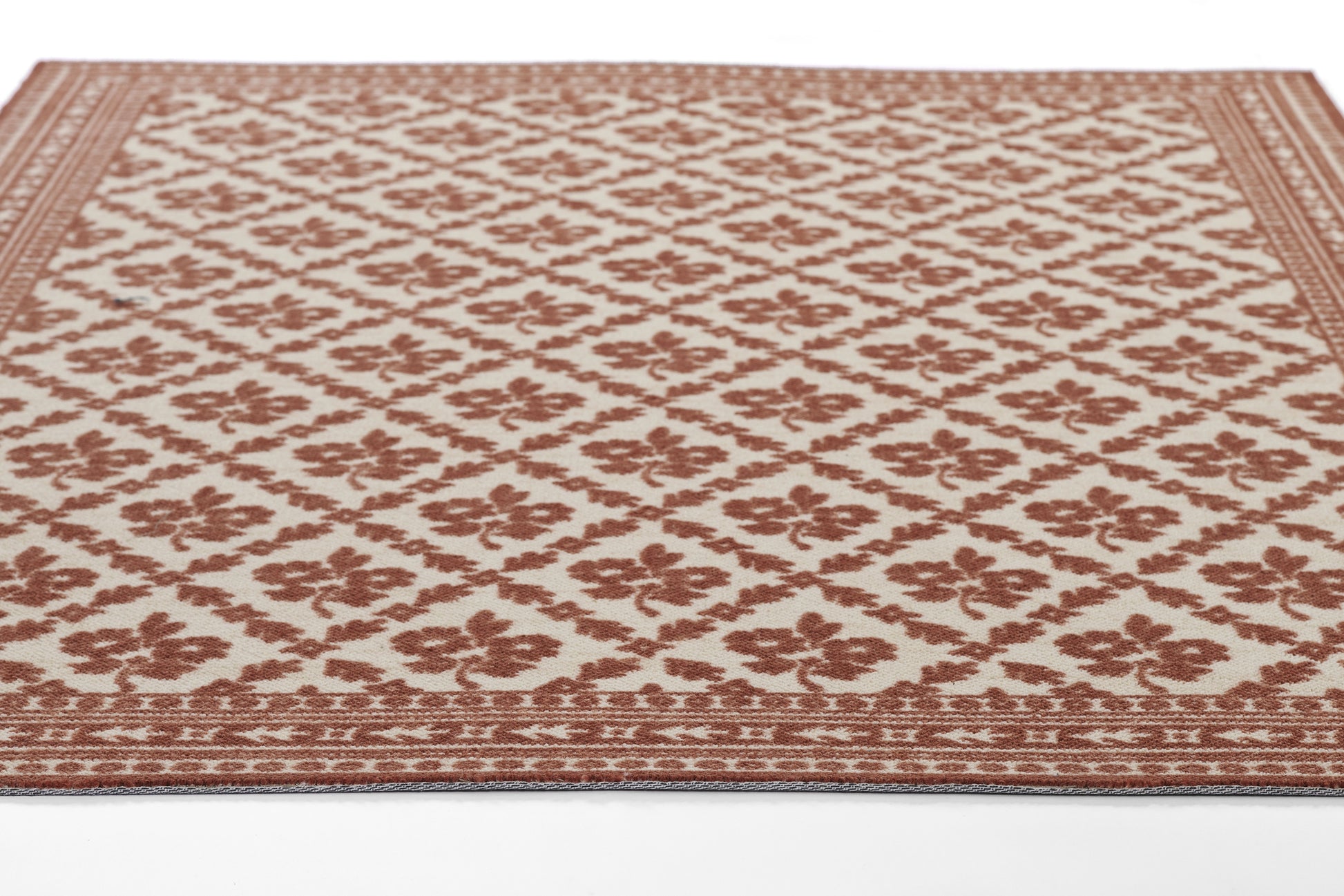 Momeni Bibury  Red  Transitional