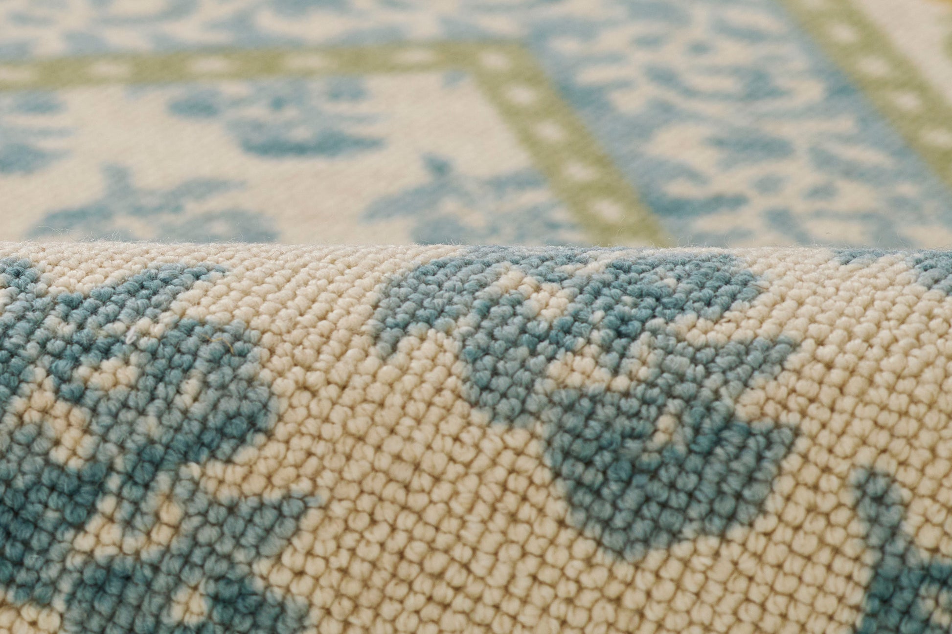 Momeni Bibury  Multi  Transitional