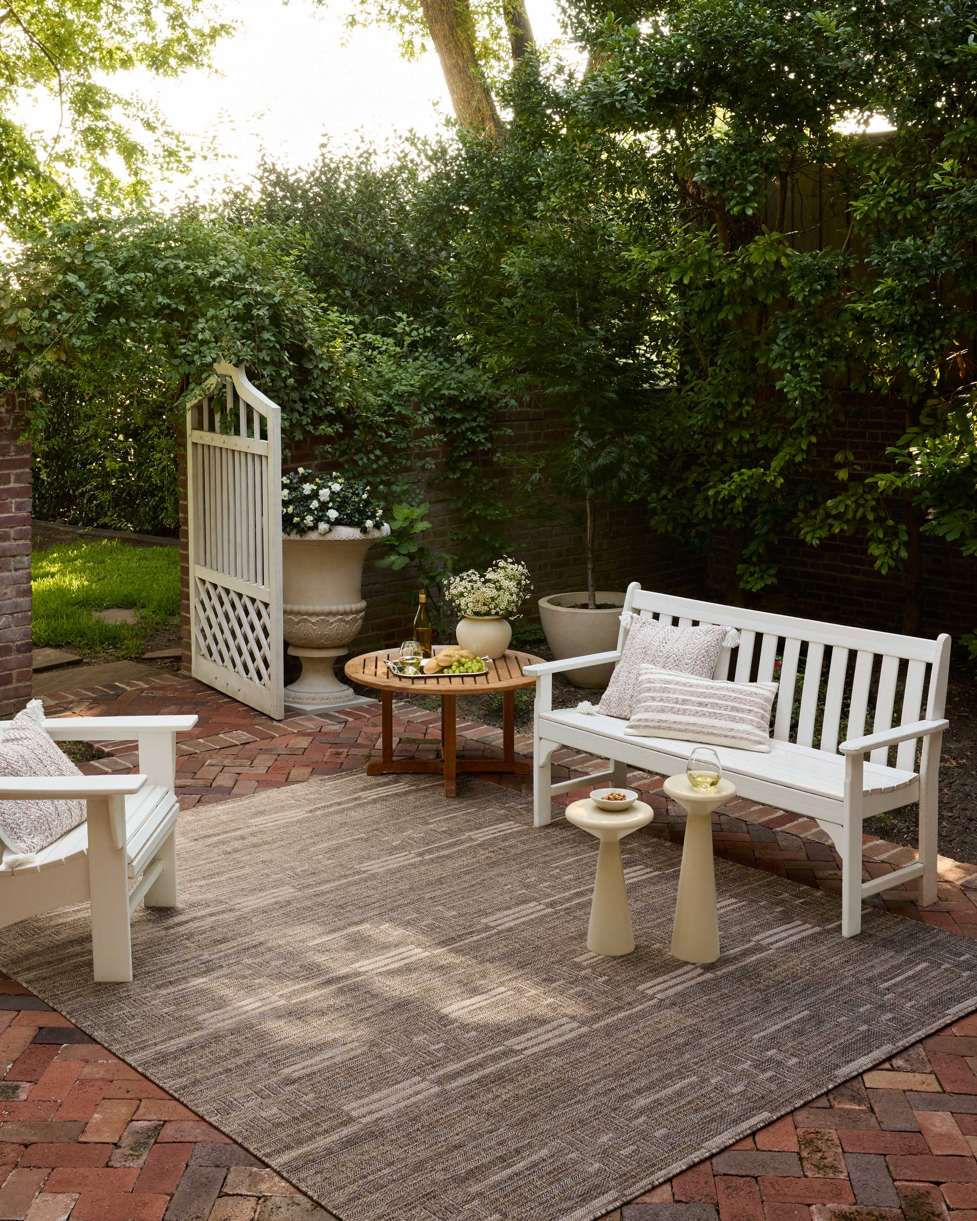 Loloi Birch  Natural Beige Indoor/Outdoor