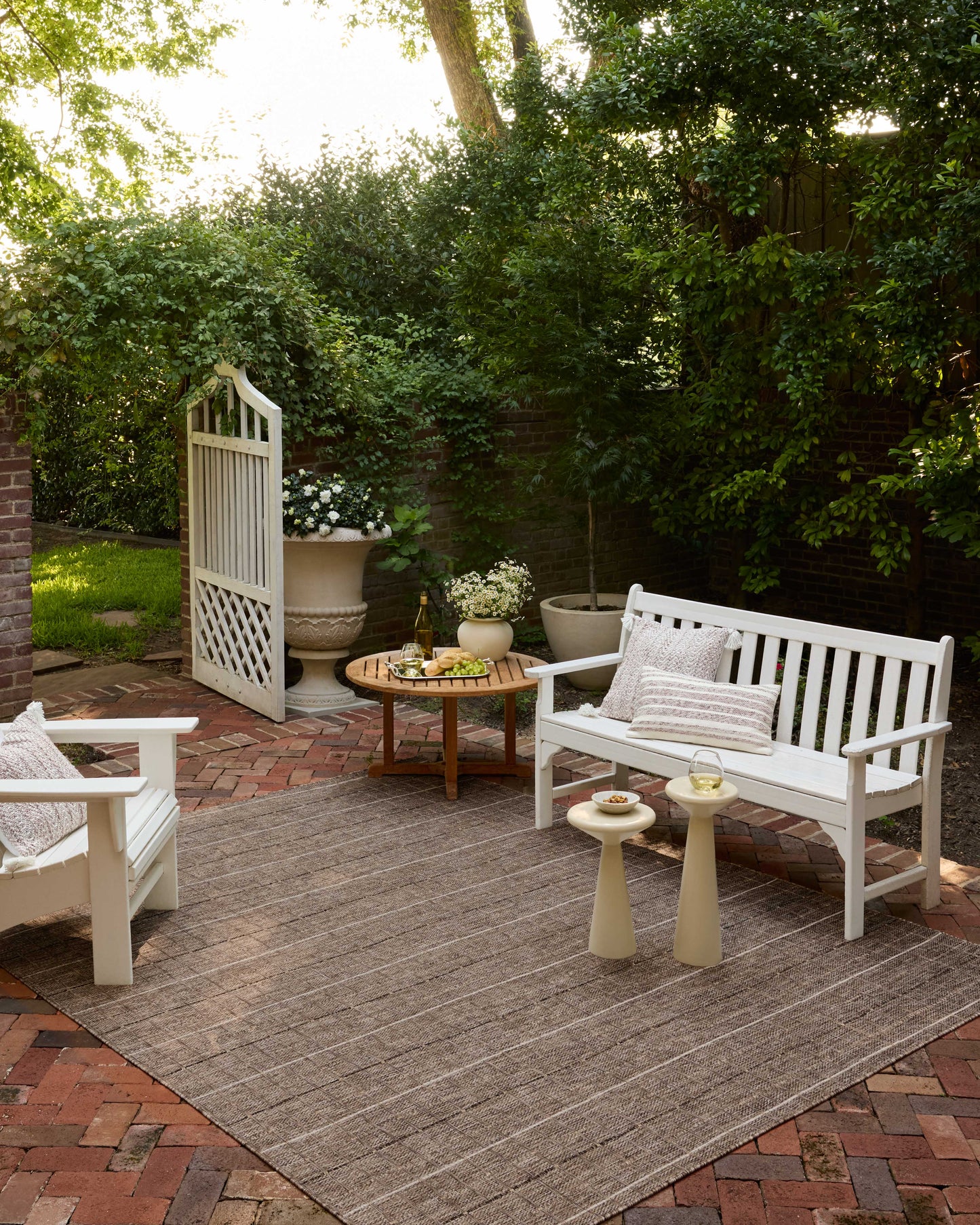 Loloi II Birch  Natural Bark Indoor/Outdoor