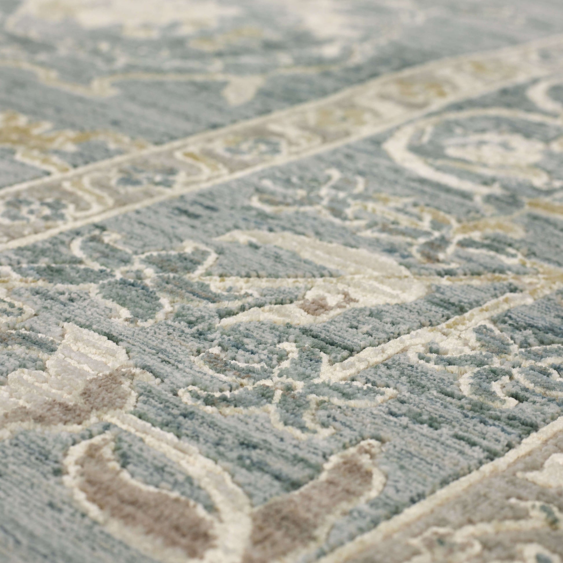 Karastan Surrey Hills  Beachglass  Traditional