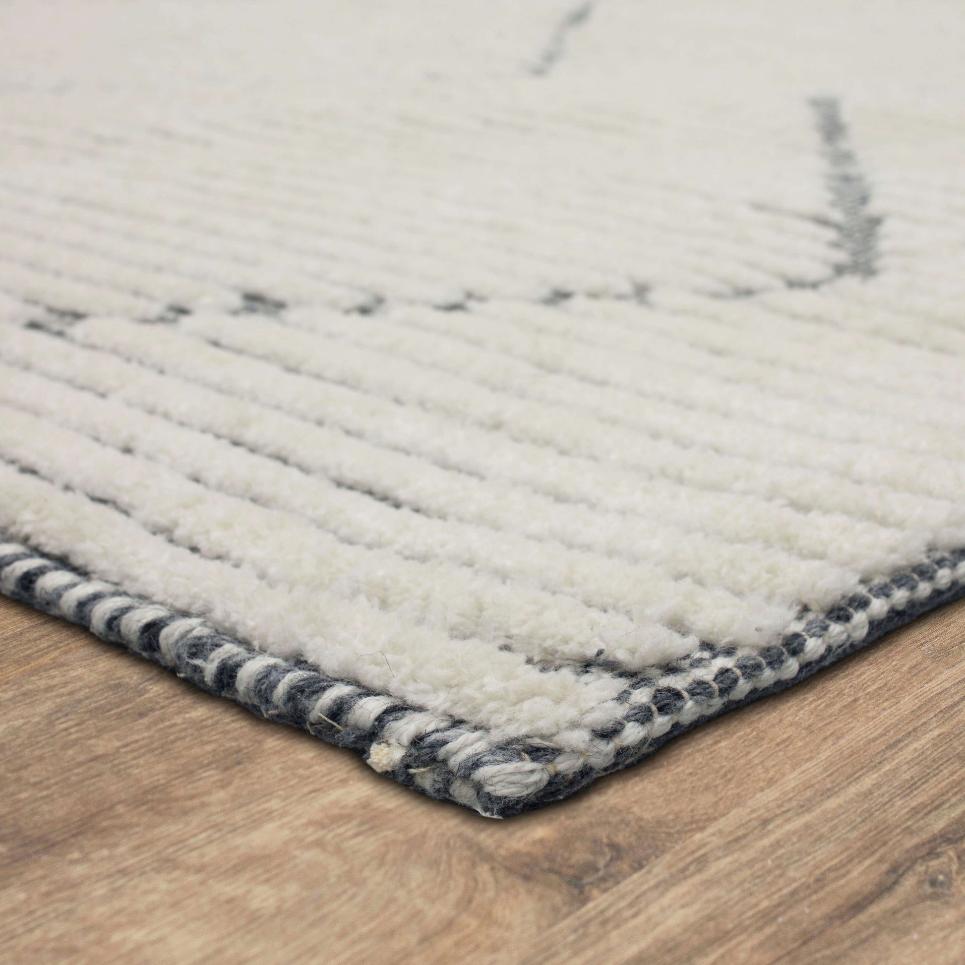 Drew & Jonathan Sirocco By Drew & Jonathan Home  Black White Transitional