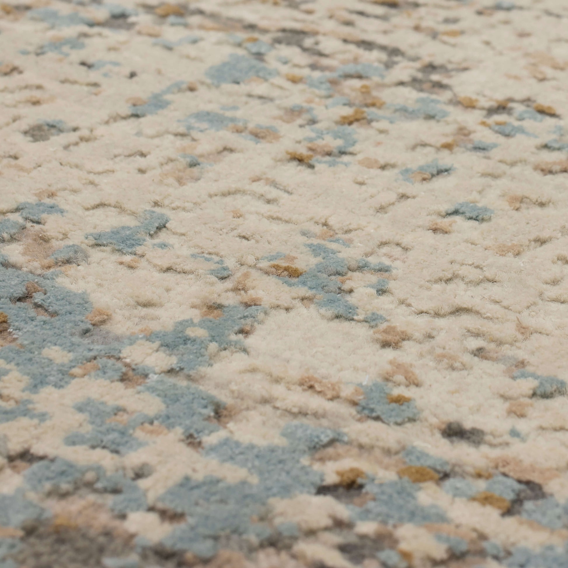 Karastan Bespoke  Ivory  Modern/Contemporary