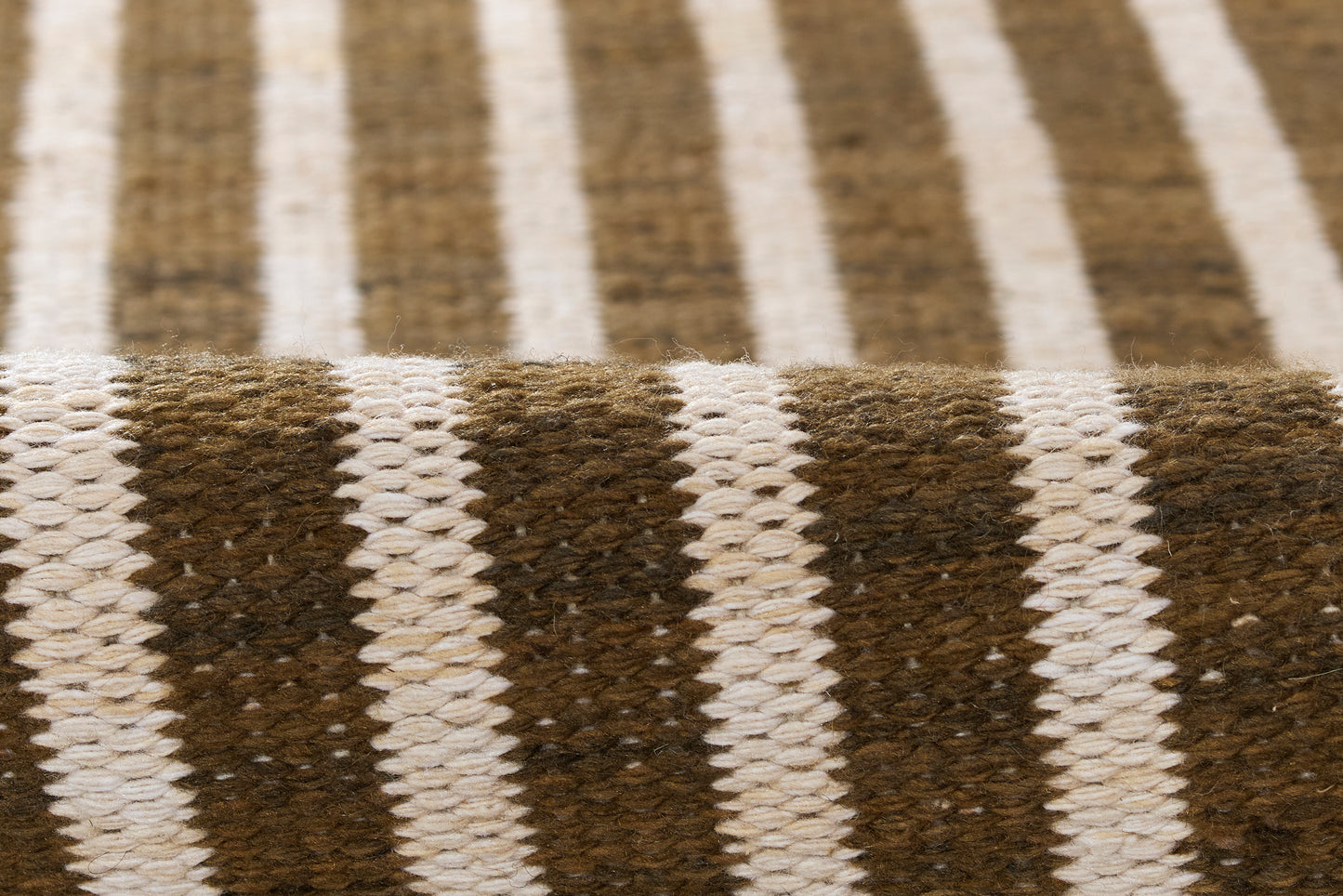 Momeni Caicos  Brown  Contemporary