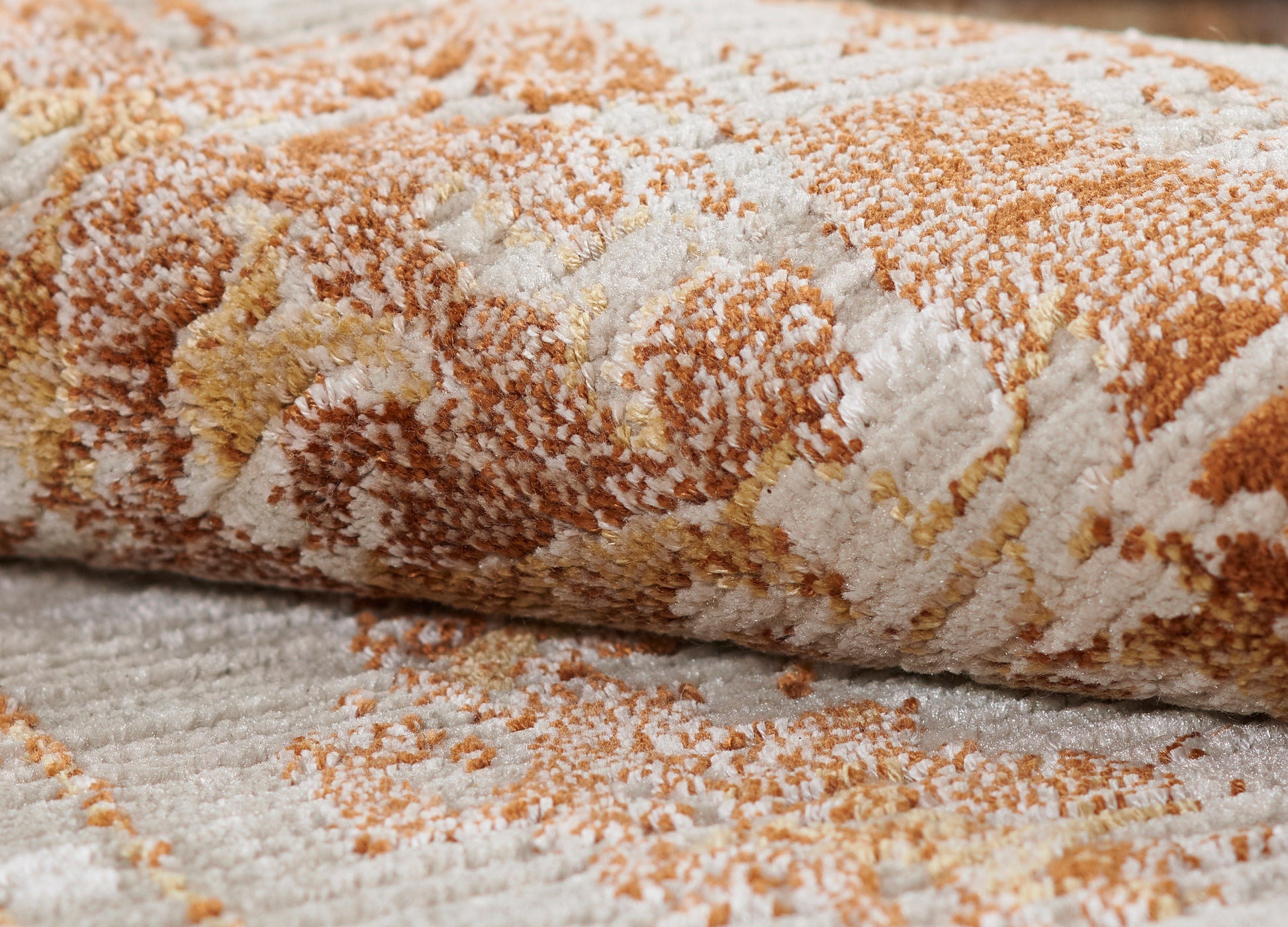 Momeni Cambridge  Copper  Traditional