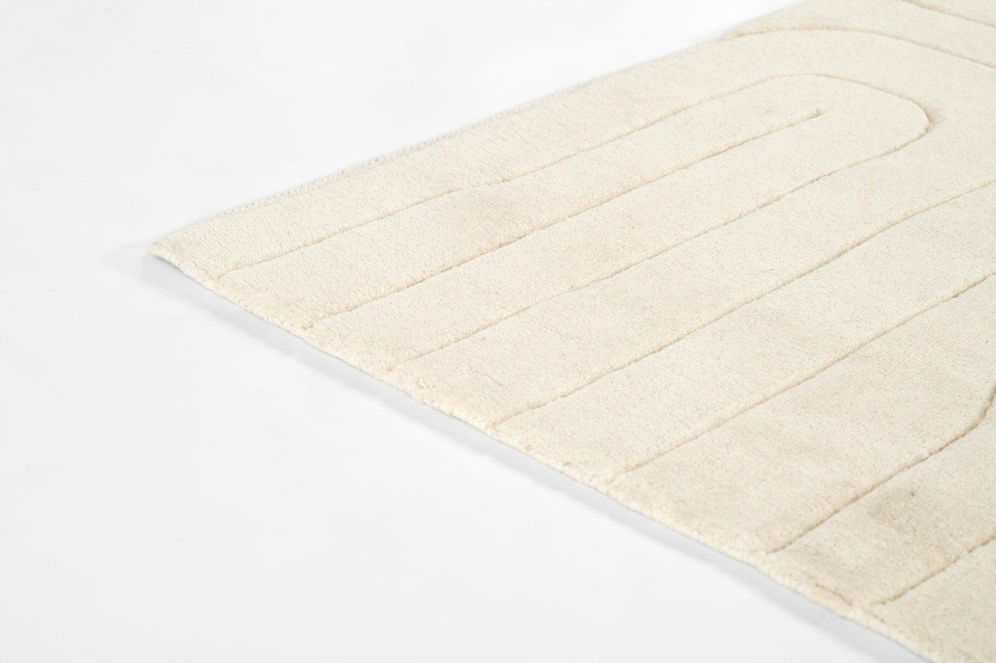 Momeni Canyon  Ivory  Contemporary