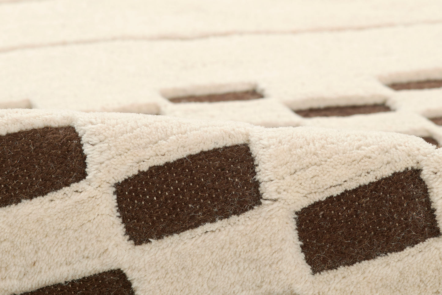 Momeni Canyon  Brown  Contemporary