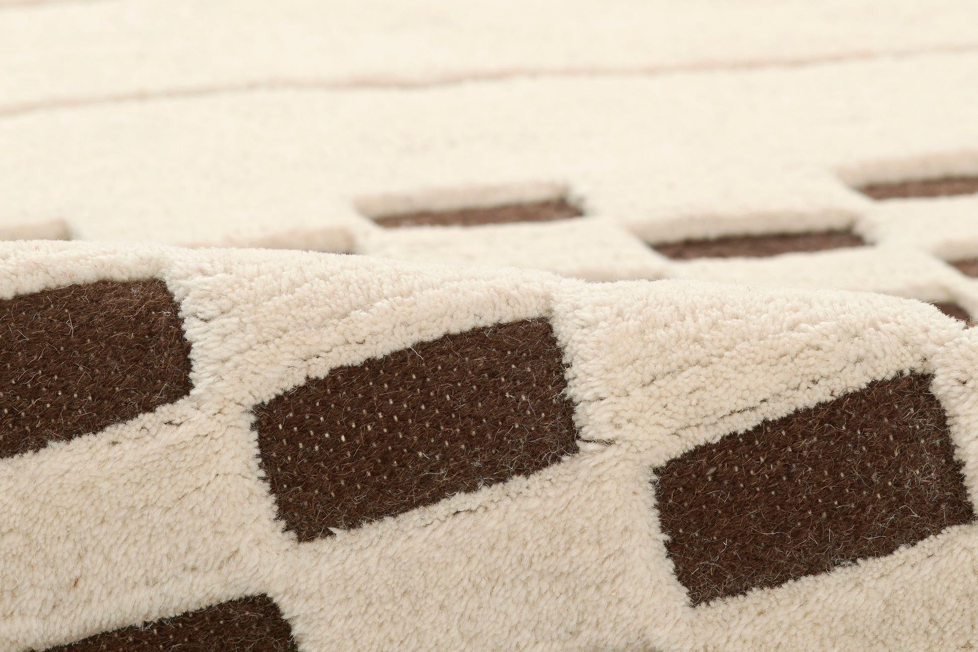 Momeni Canyon  Brown  Contemporary