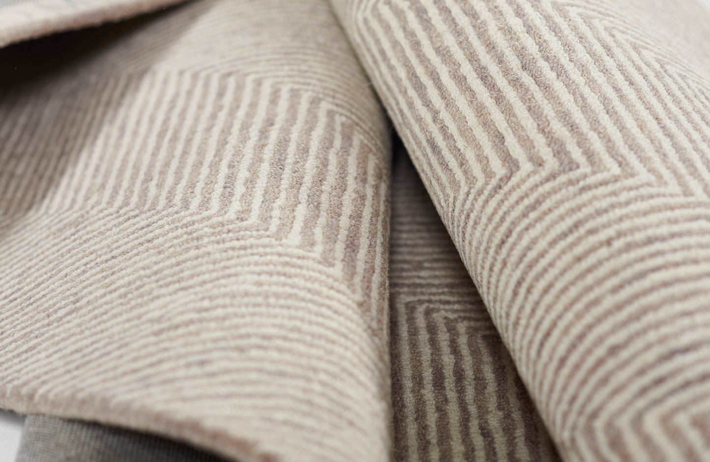 Momeni Charles  Taupe  Contemporary