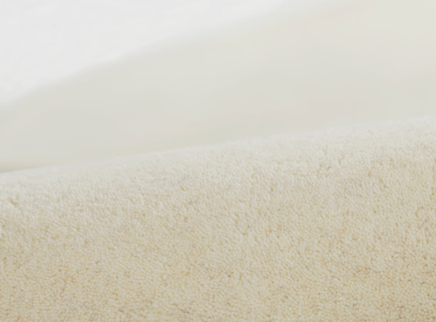 Momeni Claude  Ivory  Contemporary