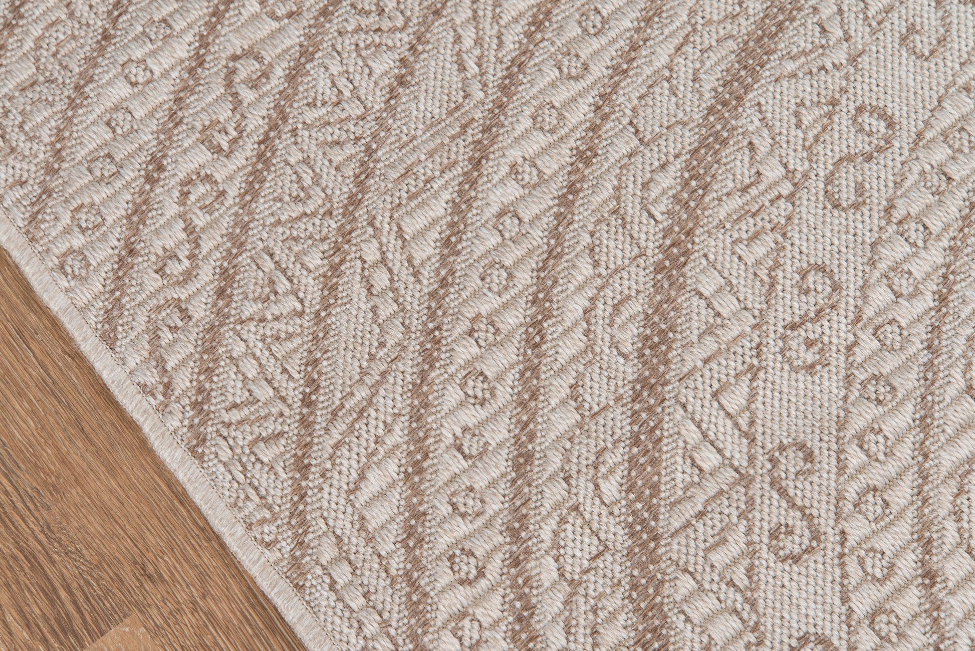 Momeni Como  Tan  Contemporary