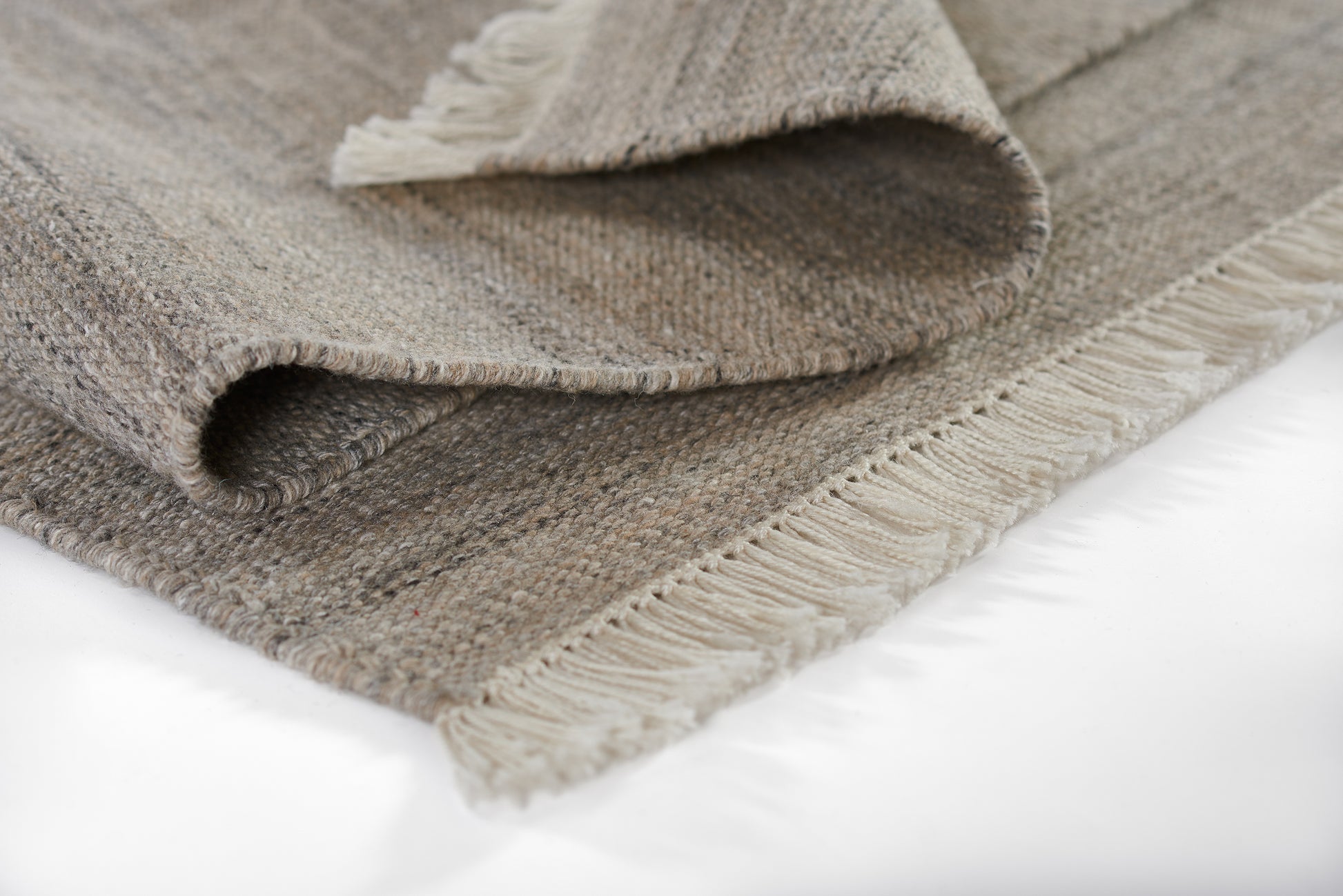 Momeni Cove  Grey  Contemporary