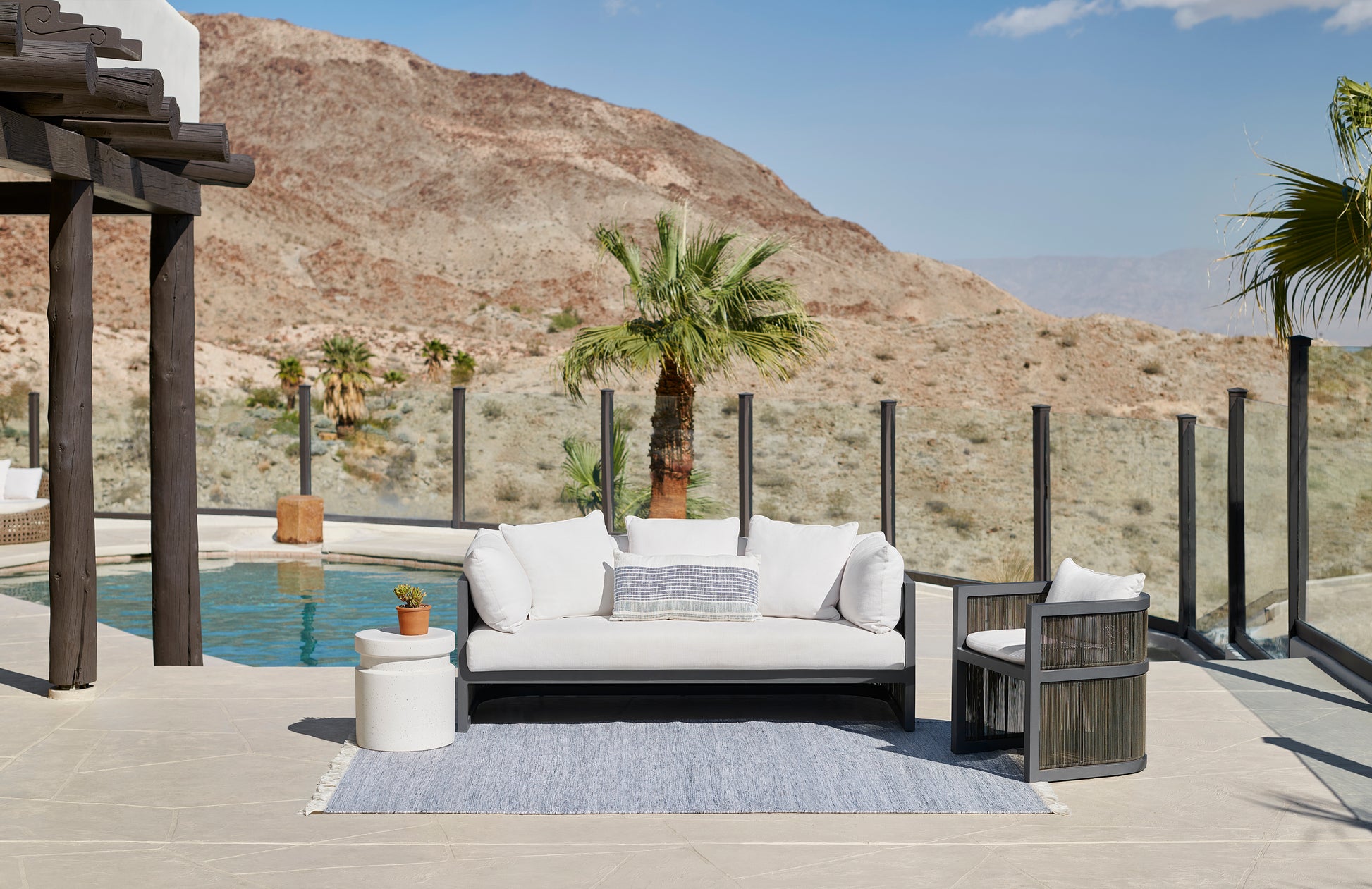 Momeni Cove  Silver  Contemporary