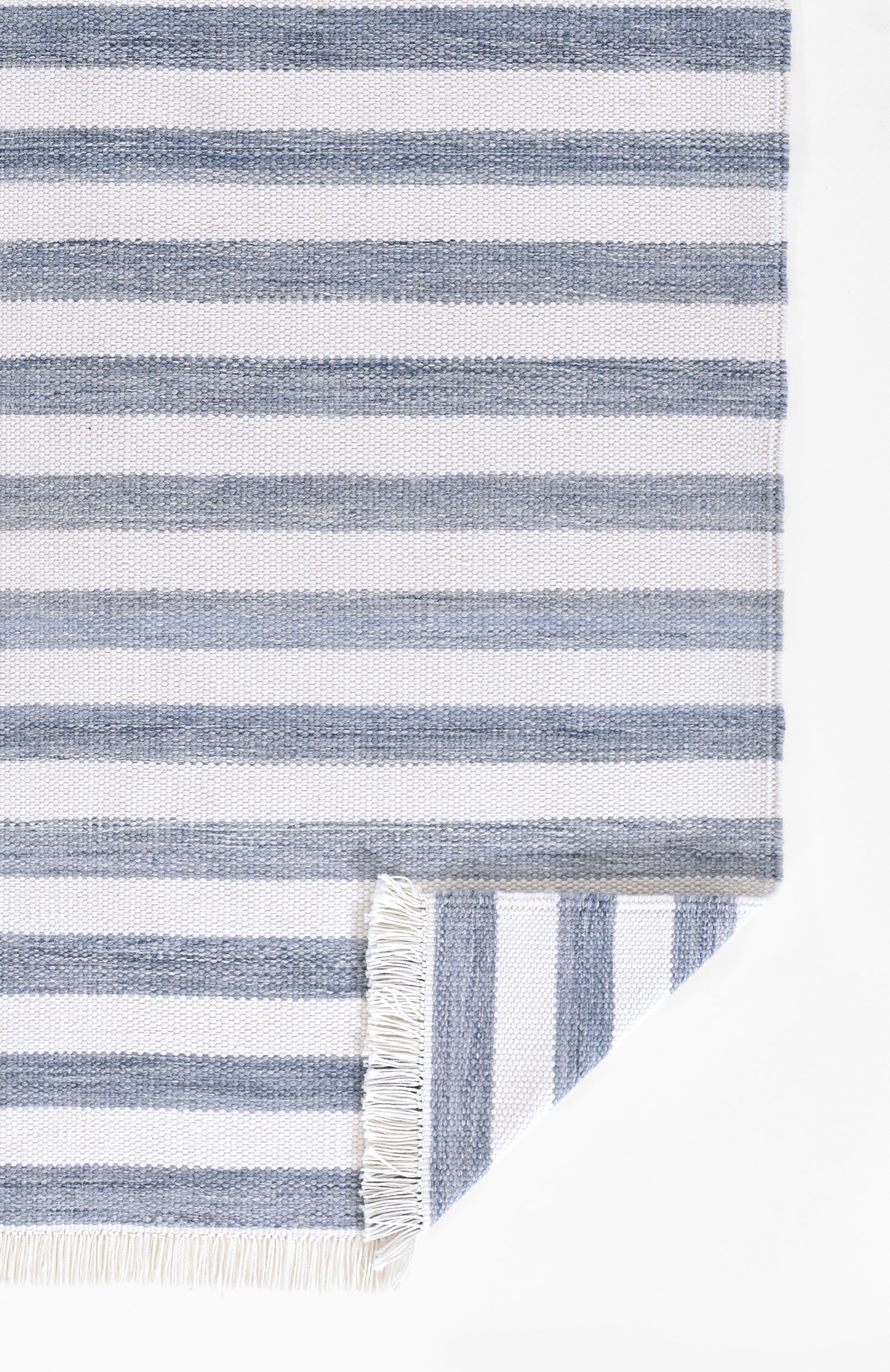Momeni Cove  Blue  Contemporary
