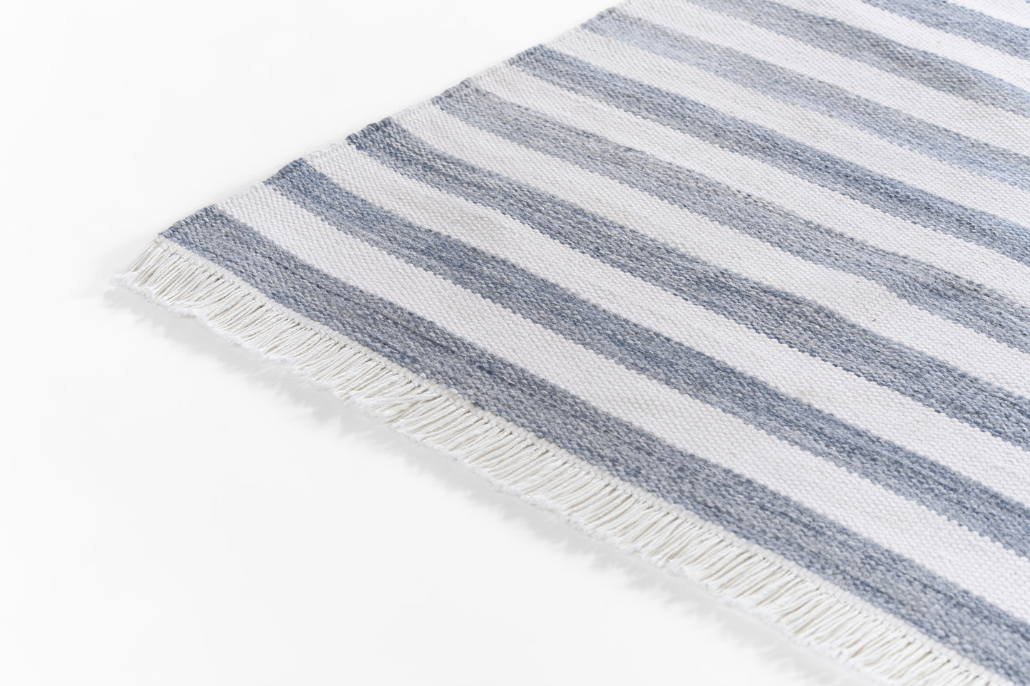 Momeni Cove  Blue  Contemporary