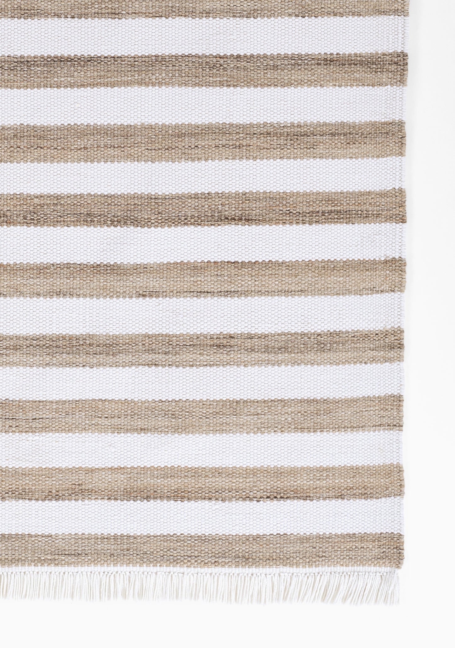 Momeni Cove  Brown  Contemporary