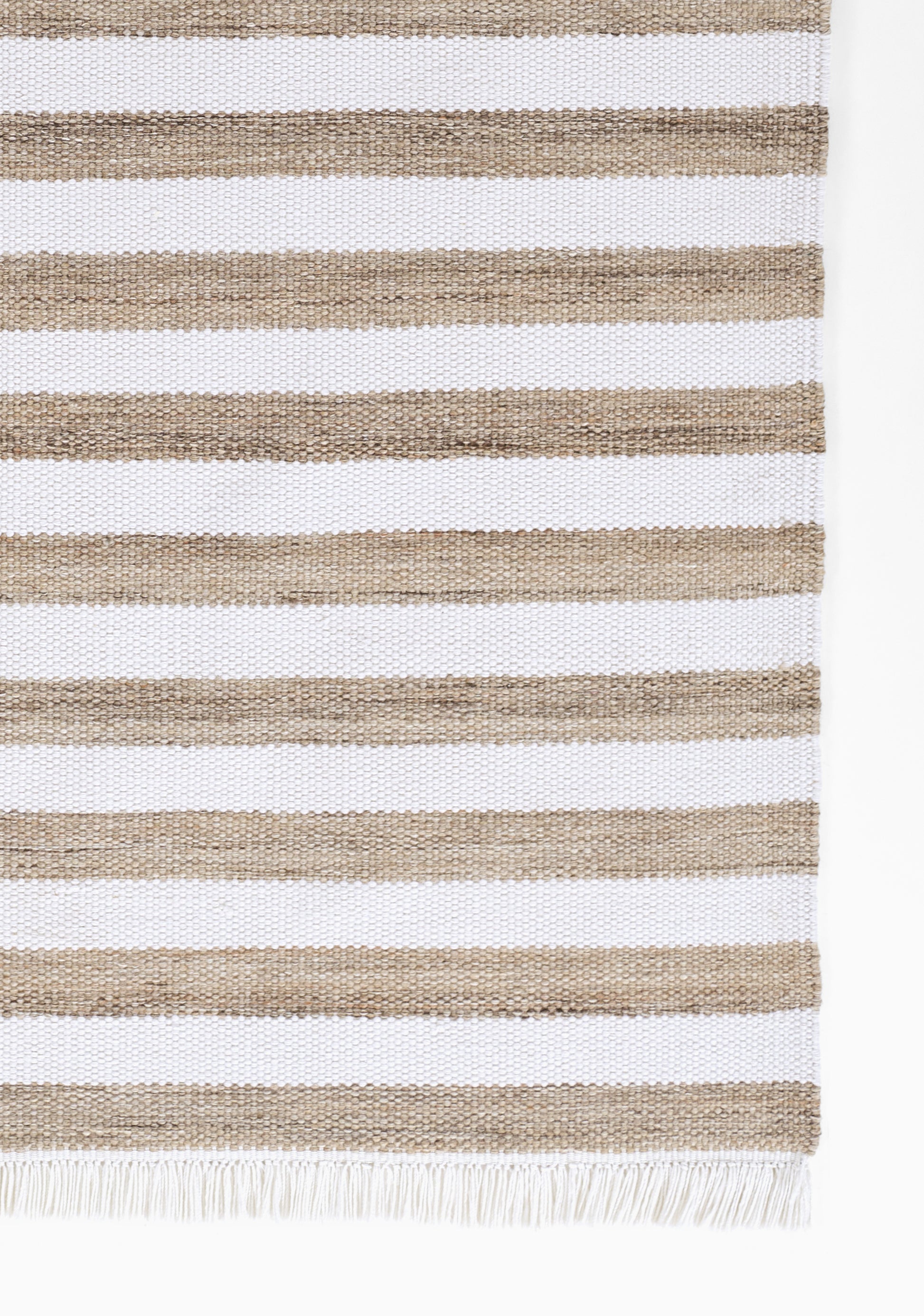 Momeni Cove  Brown  Contemporary