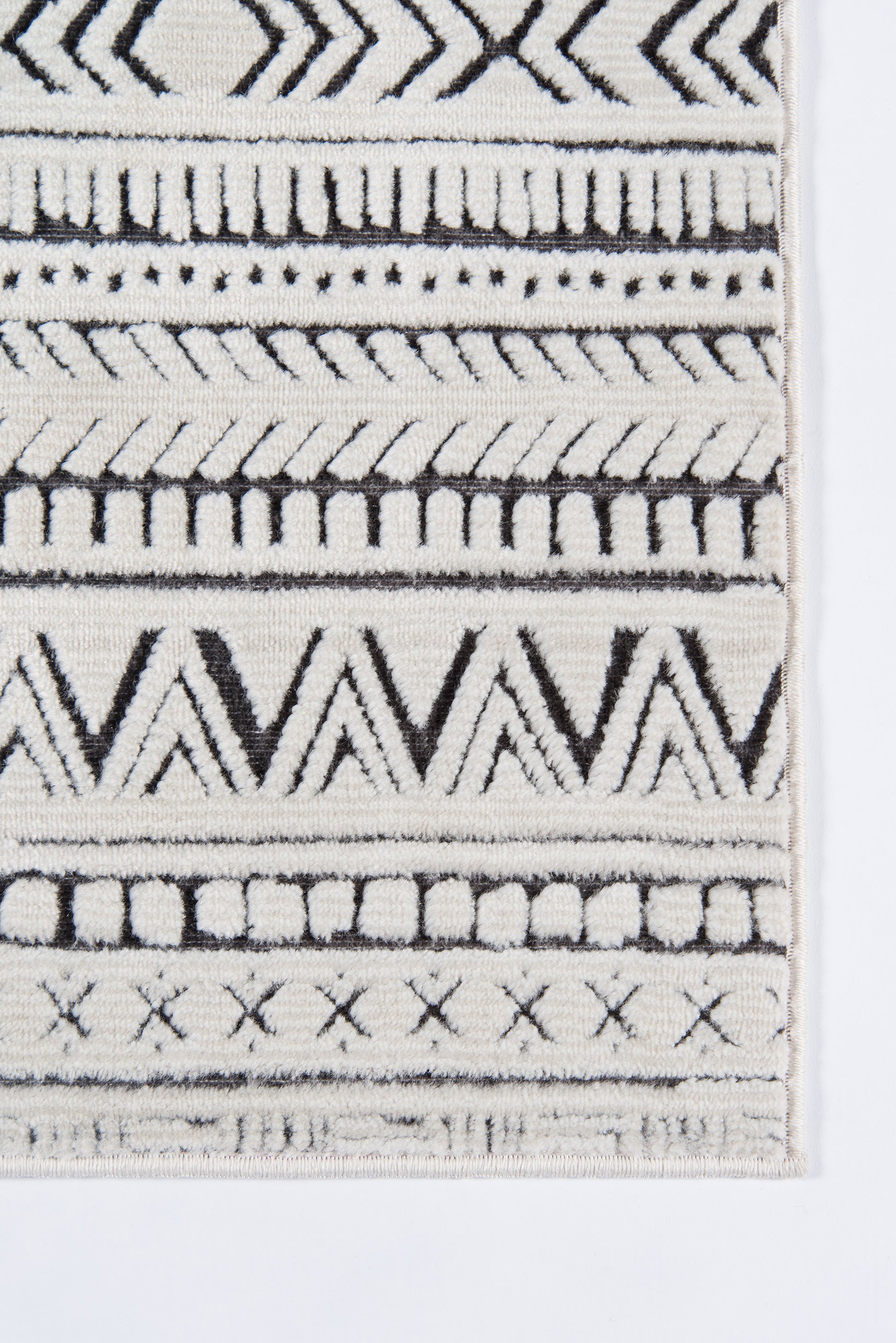 Momeni Covington  Ivory  Traditional