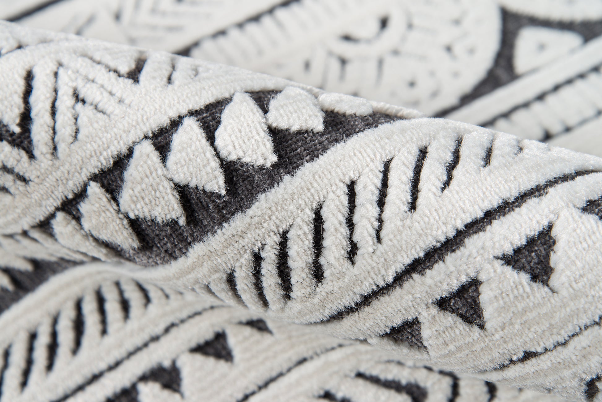 Momeni Covington  Ivory  Traditional