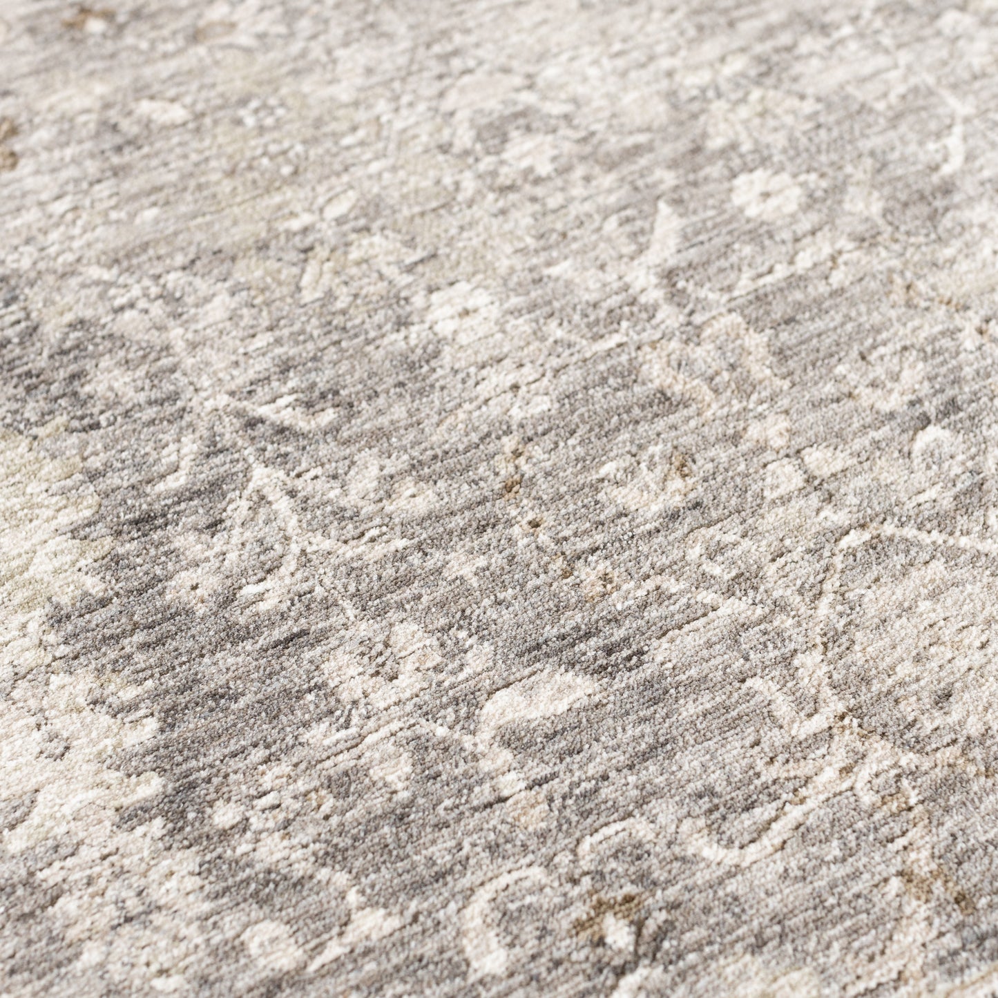 Dalyn Rugs Cyprus  Aloe  Traditional