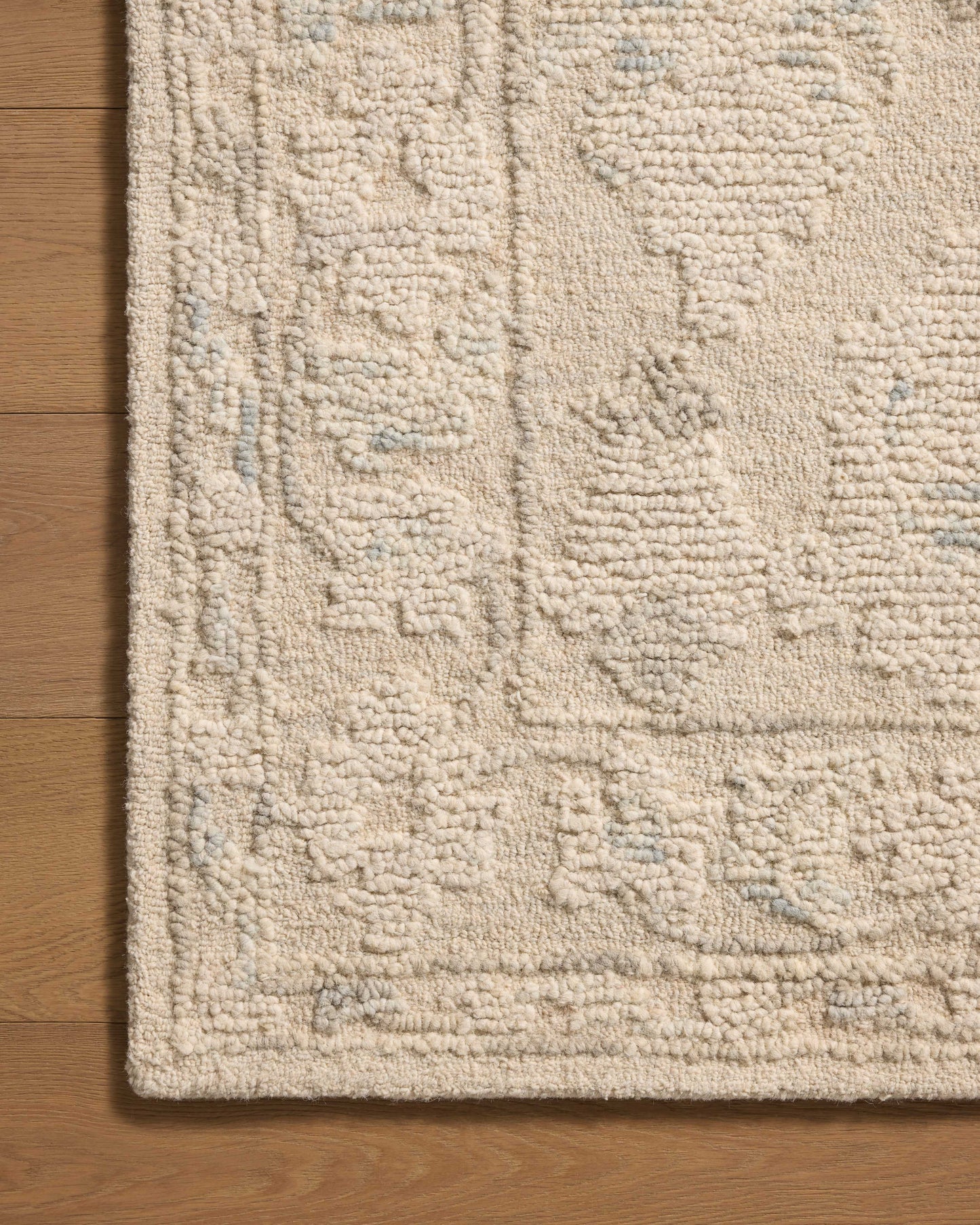 Loloi Cynthia  Ivory Sky Contemporary