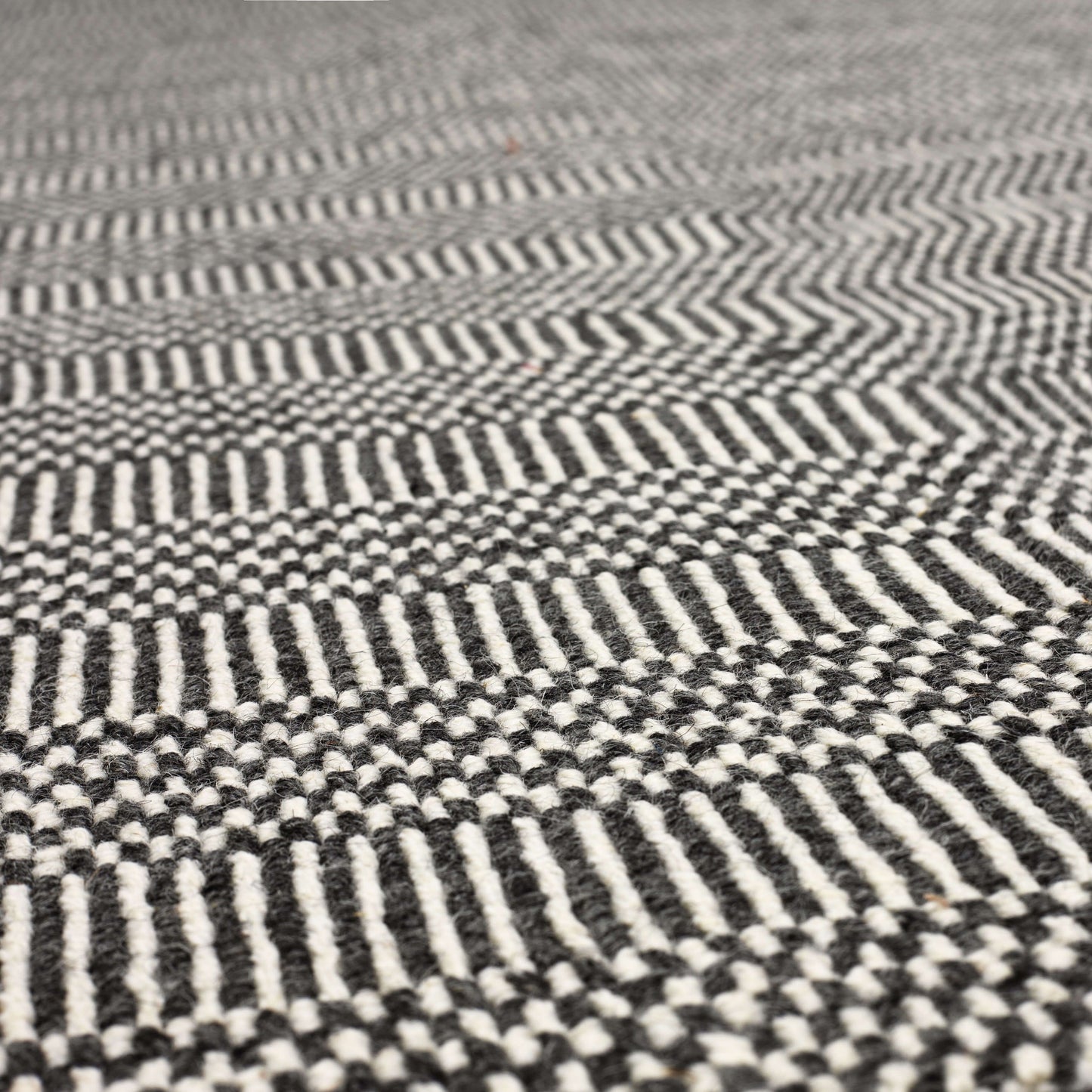 Karastan Collinsworth  Charcoal  Transitional