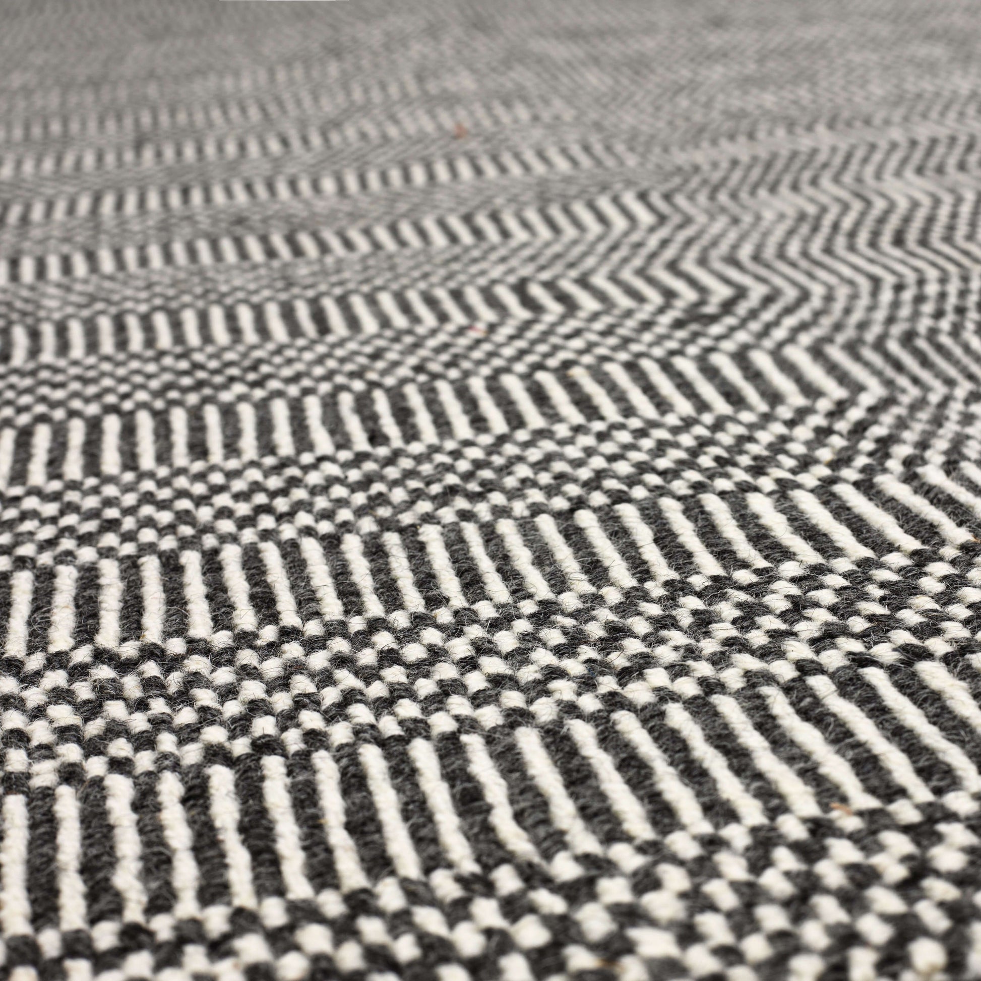 Karastan Collinsworth  Charcoal  Transitional