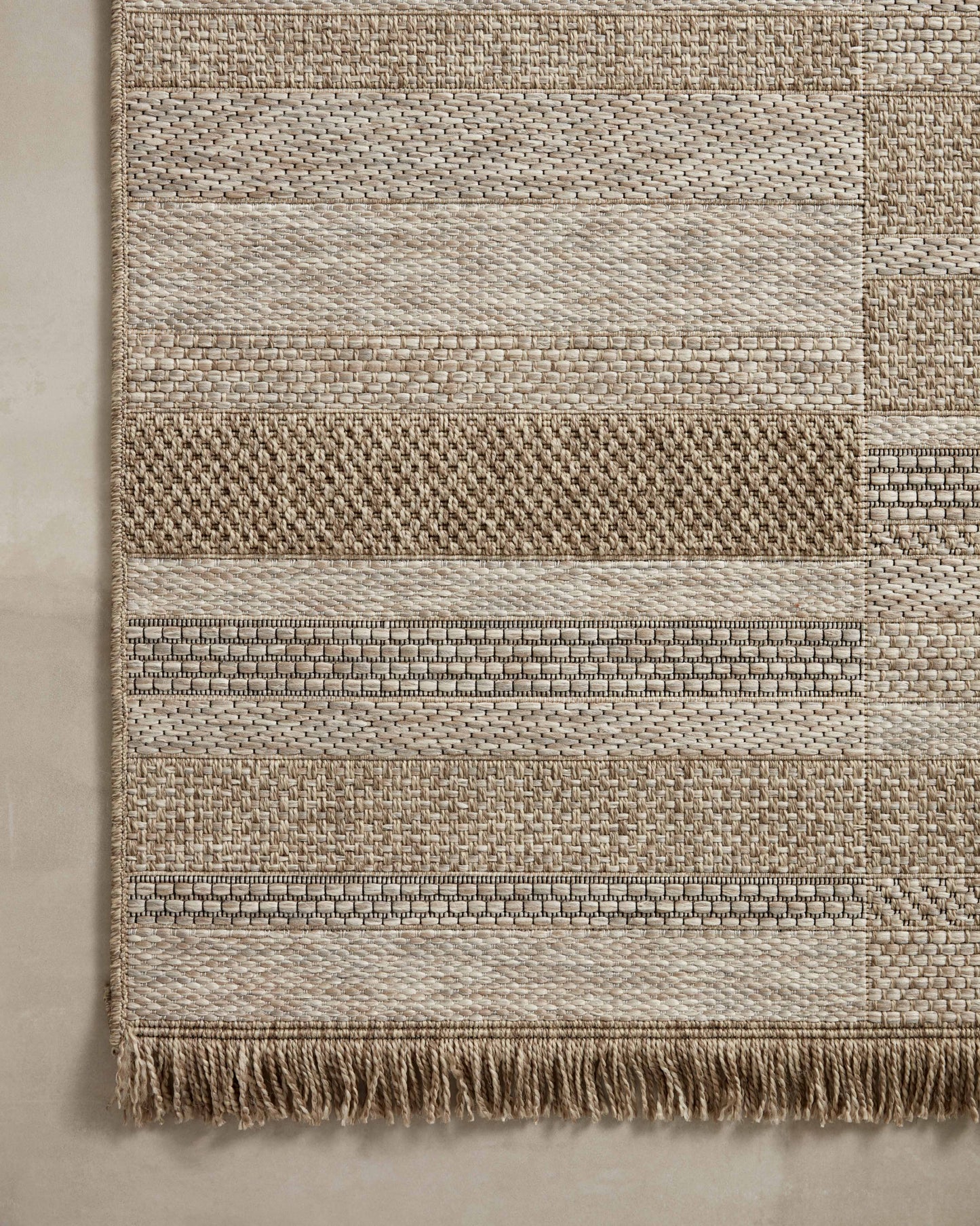 Loloi Dawn  Natural  Indoor/Outdoor
