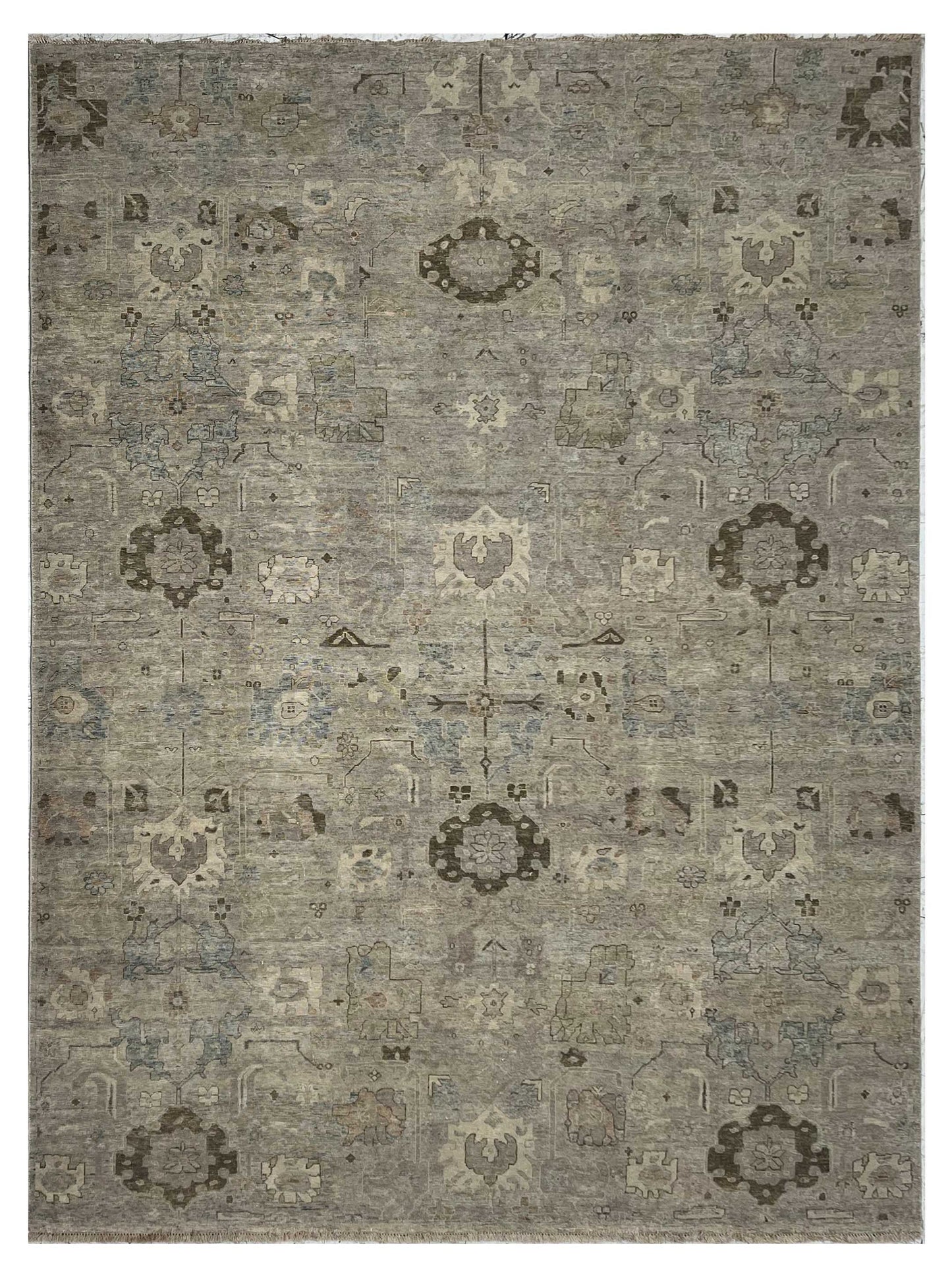 Artisan Crown DL-Silver Transitional Knotted Rug