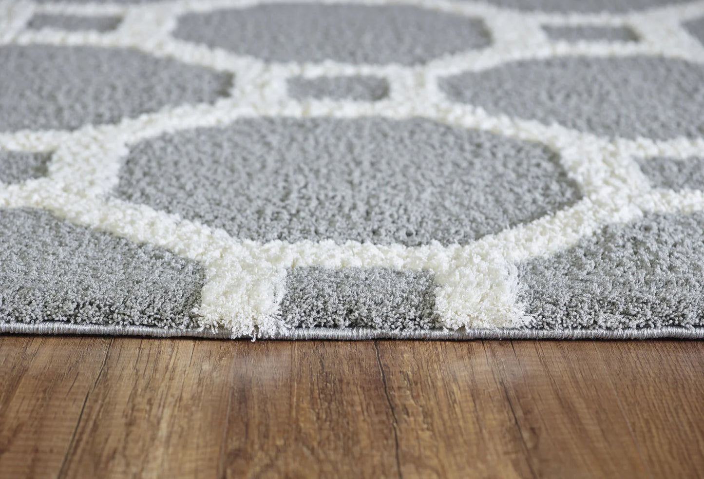Dynamic Rugs Silky Shag 5903 Silver White Contemporary Machine-Made Rug
