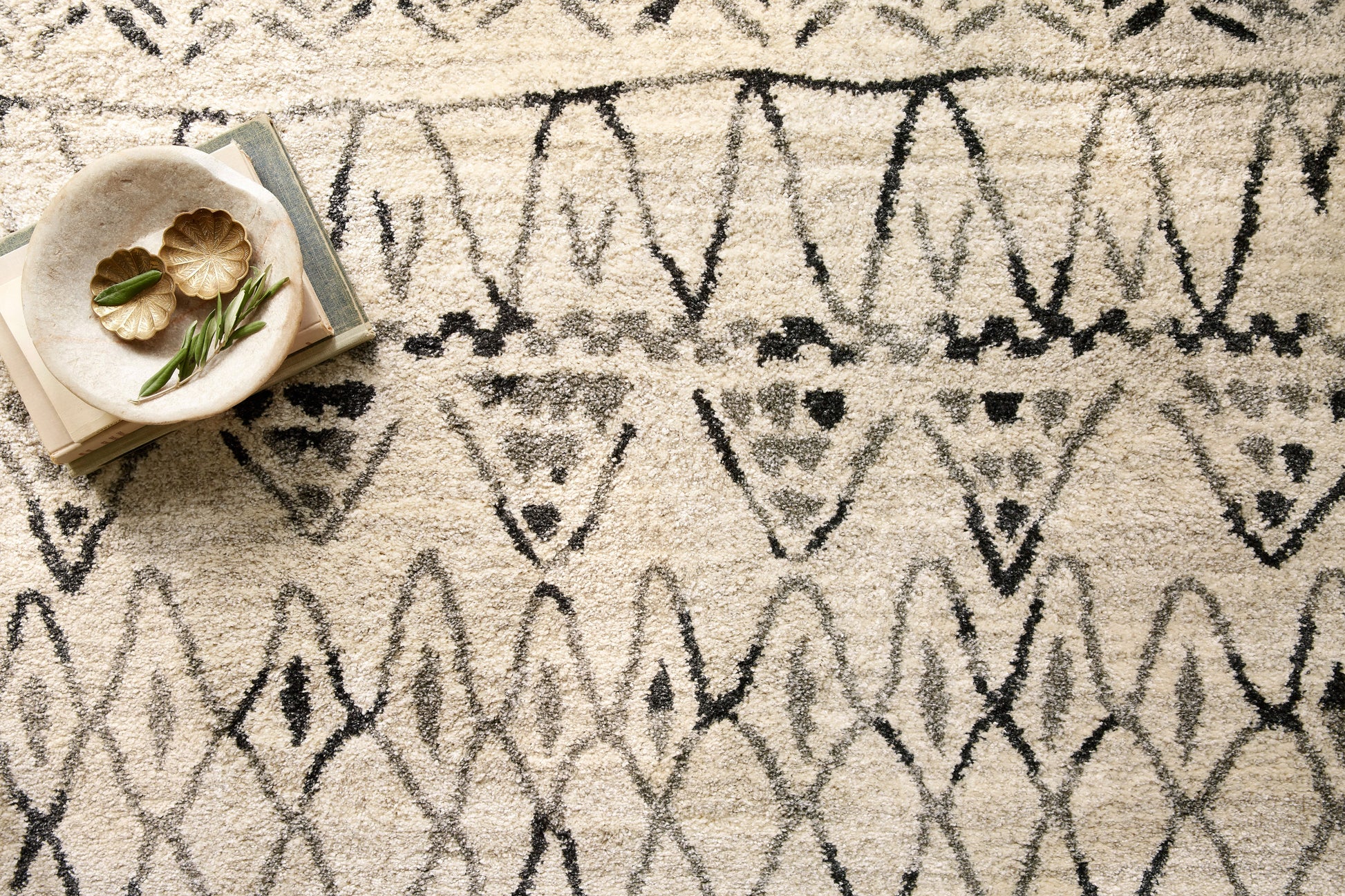 Loloi Emory  Heather Gray Black Transitional