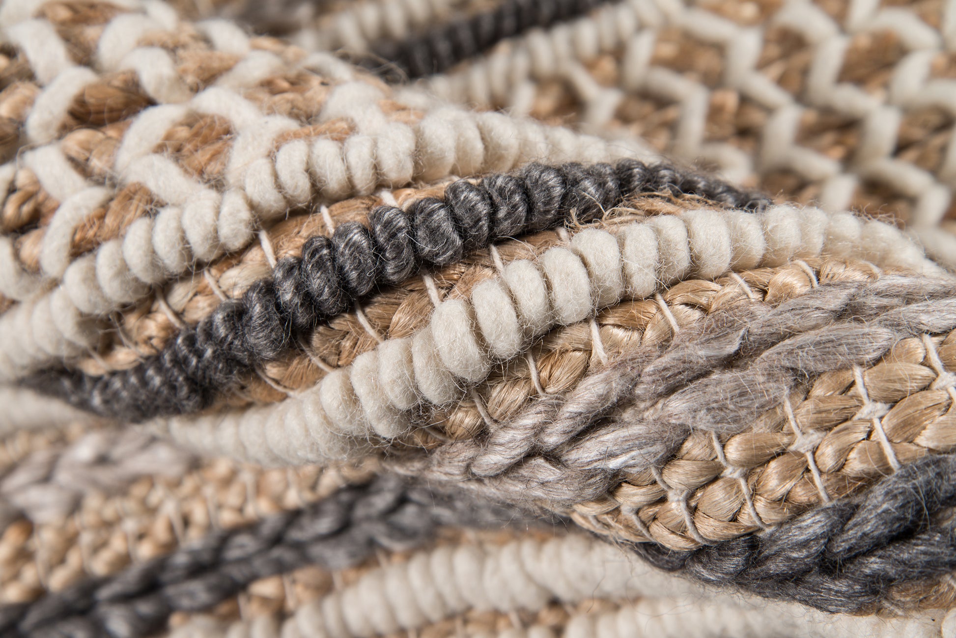 Momeni Esme  Charcoal  Transitional