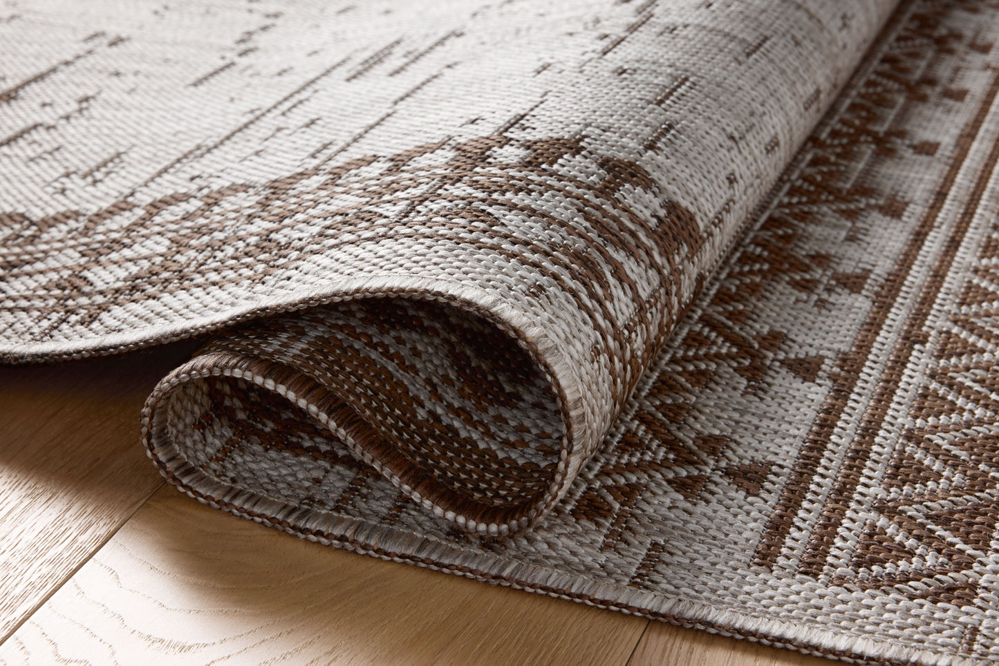 Loloi II Easton  Coffee Dove Indoor/Outdoor