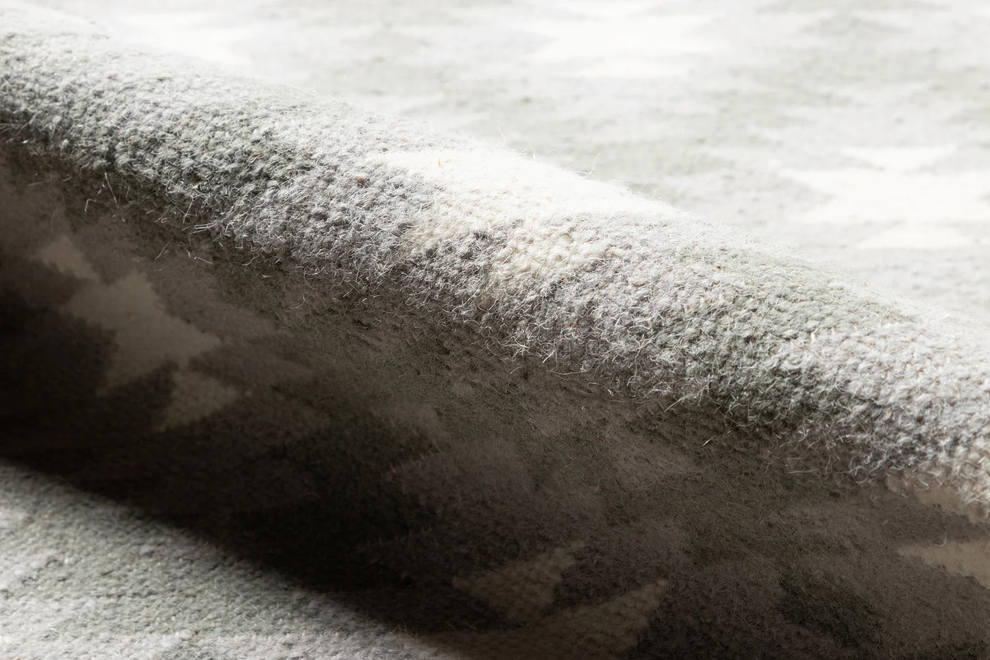 Erin Gates Thompson THO10 Grey Contemporary Hand Woven Rug